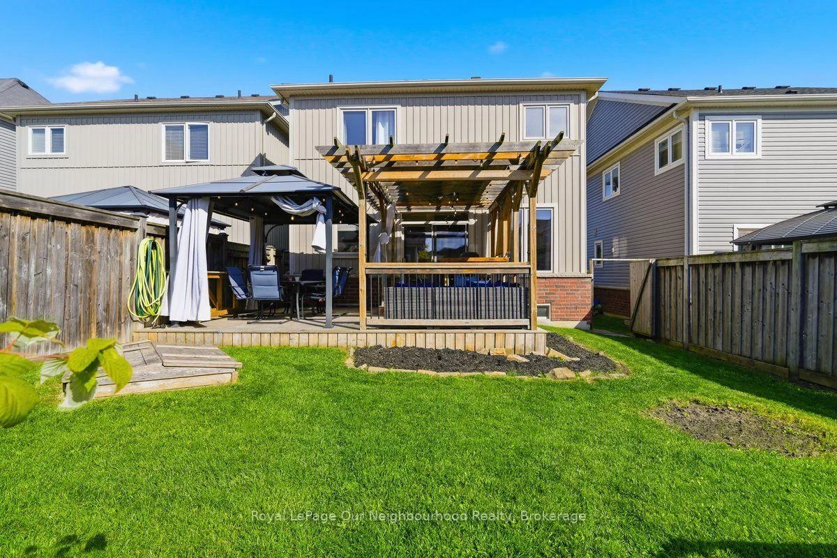 Photo 28 of 126 Ted Miller Crescent, Clarington, Bowmanville — HOMEH