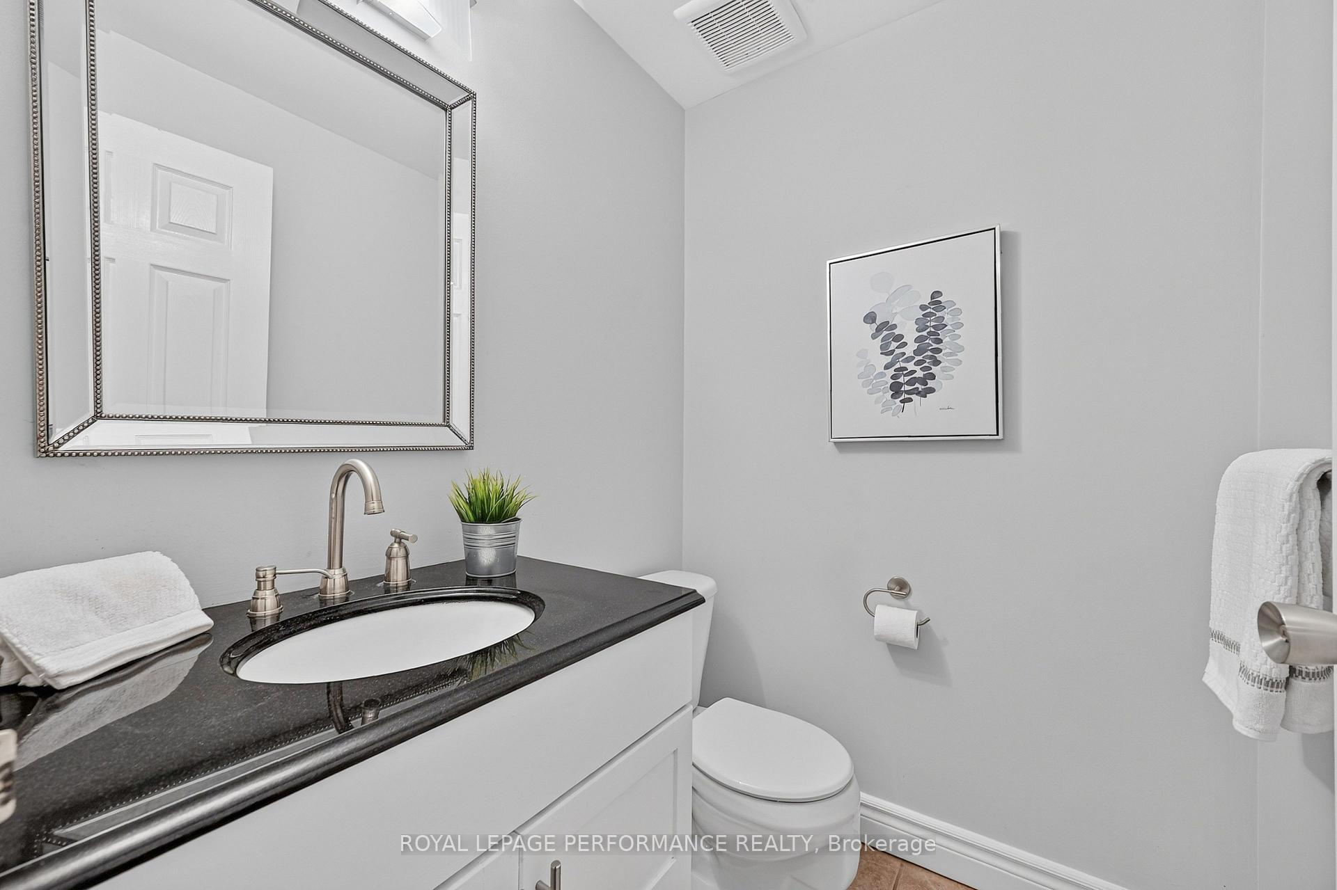 Photo 17 of 30 Viewpointe Private, Ottawa, Mooneys Bay/Riverside Park — HOMEH
