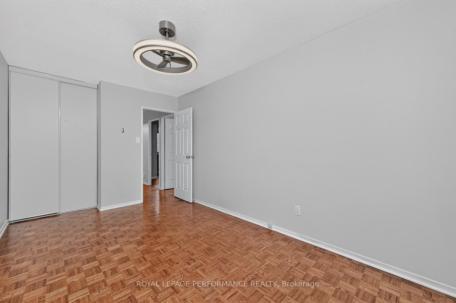 Photo 23 of 30 Viewpointe Private, Ottawa, Mooneys Bay/Riverside Park — HOMEH