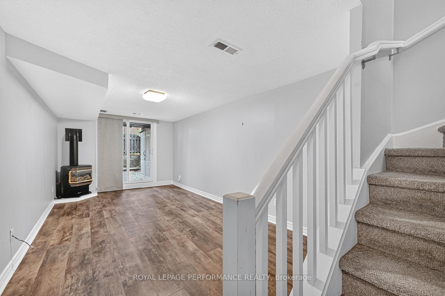 Photo 28 of 30 Viewpointe Private, Ottawa, Mooneys Bay/Riverside Park — HOMEH