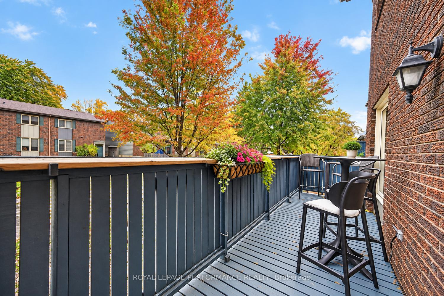 Photo 32 of 30 Viewpointe Private, Ottawa, Mooneys Bay/Riverside Park — HOMEH