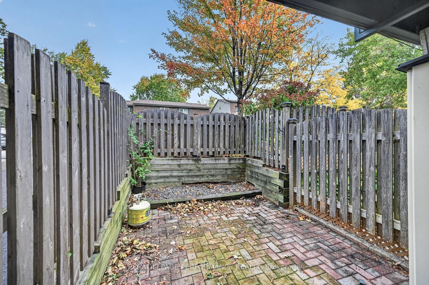 Photo 35 of 30 Viewpointe Private, Ottawa, Mooneys Bay/Riverside Park — HOMEH