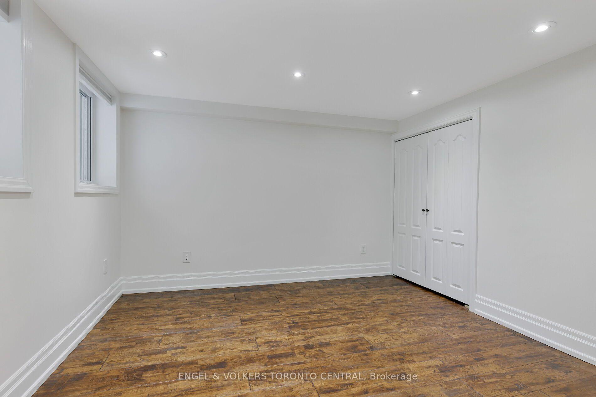 Photo 23 of 769 Annamore Road, Mississauga, Applewood — HOMEH