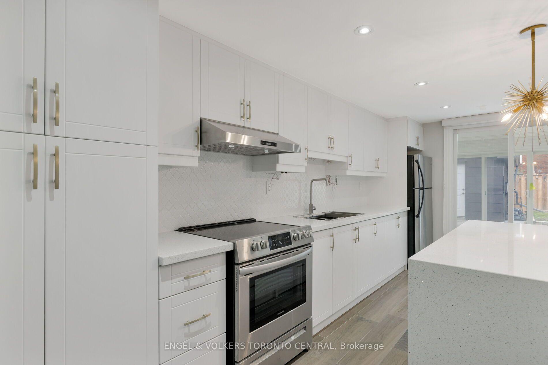 Photo 28 of 769 Annamore Road, Mississauga, Applewood — HOMEH