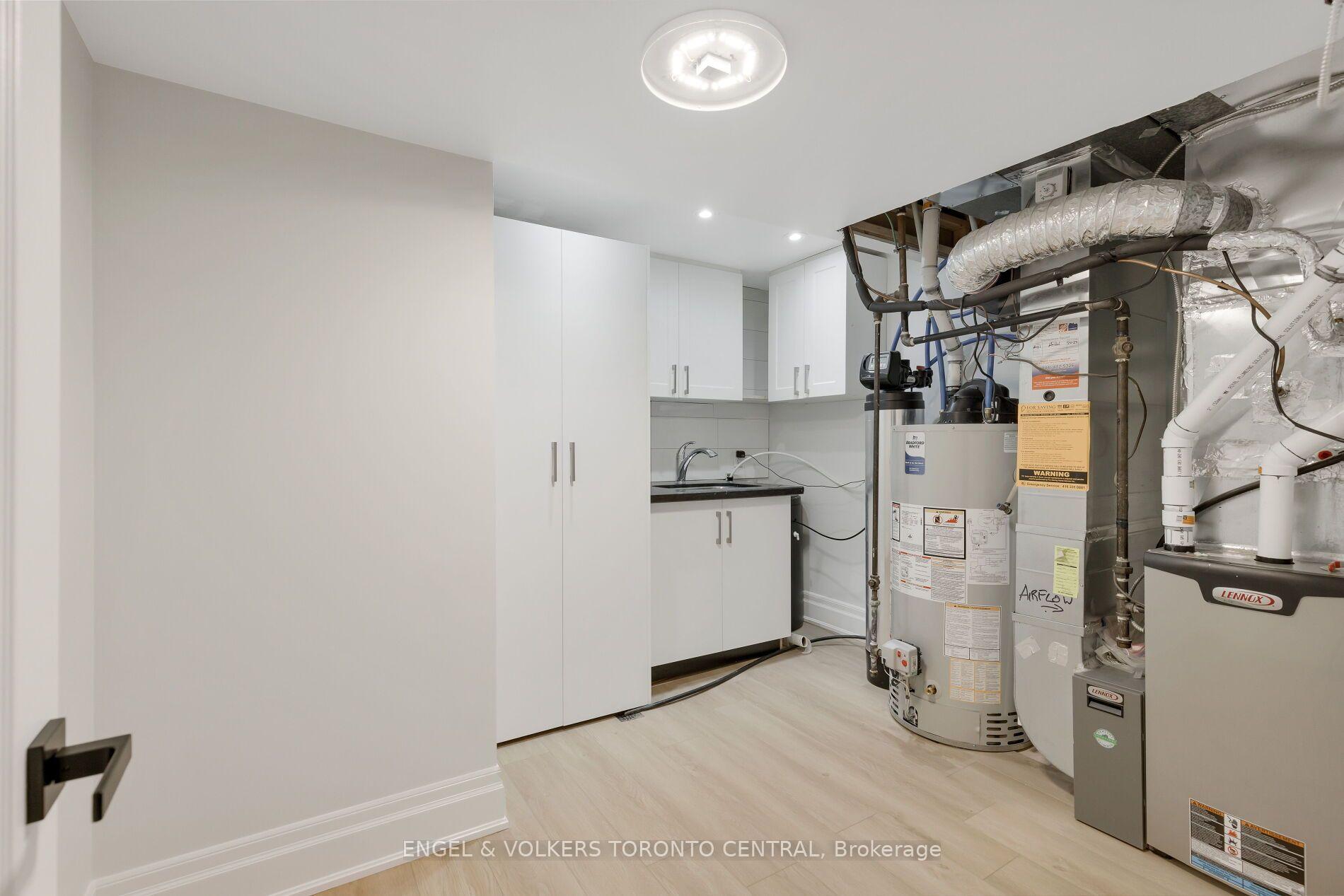 Photo 33 of 769 Annamore Road, Mississauga, Applewood — HOMEH