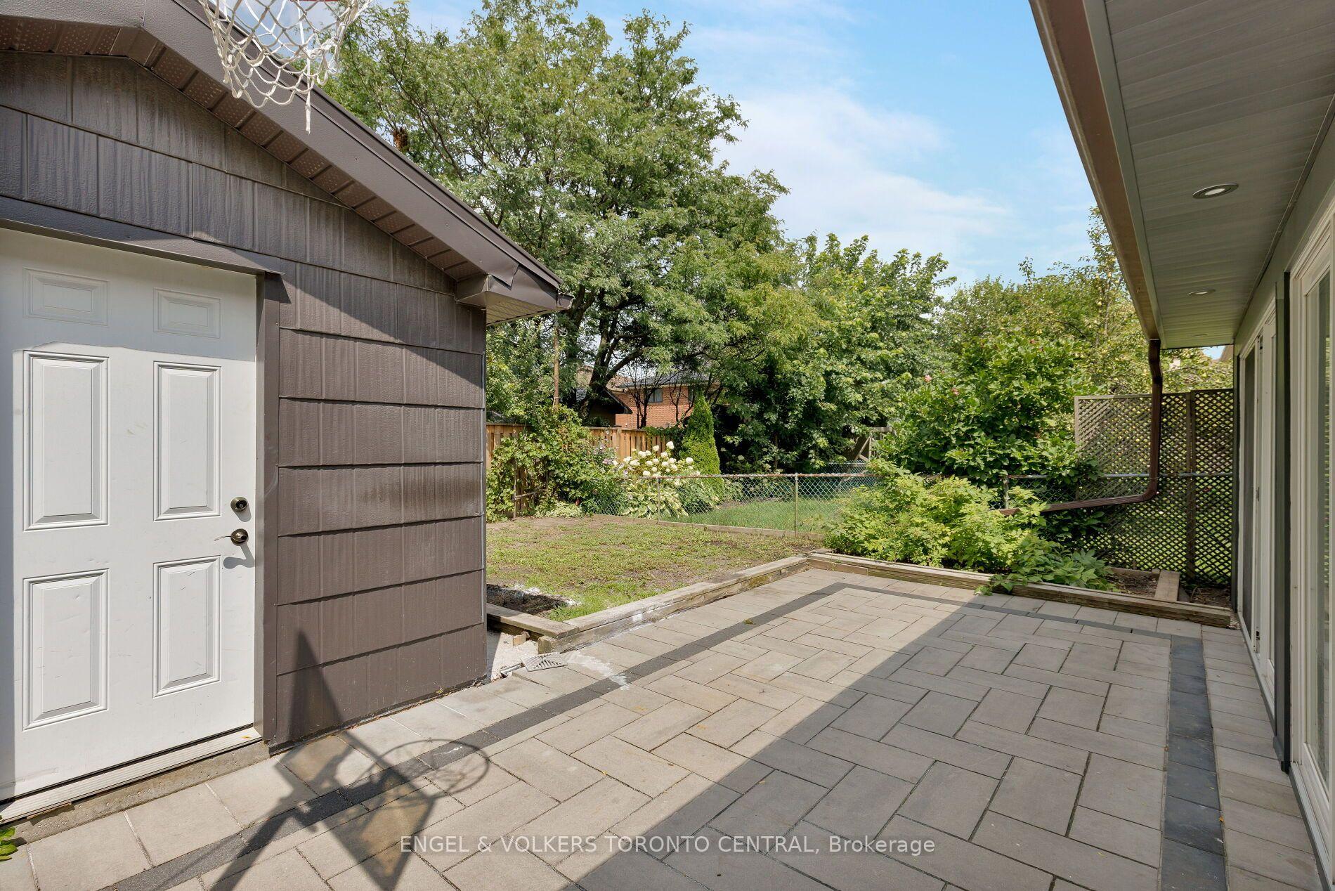 Photo 38 of 769 Annamore Road, Mississauga, Applewood — HOMEH