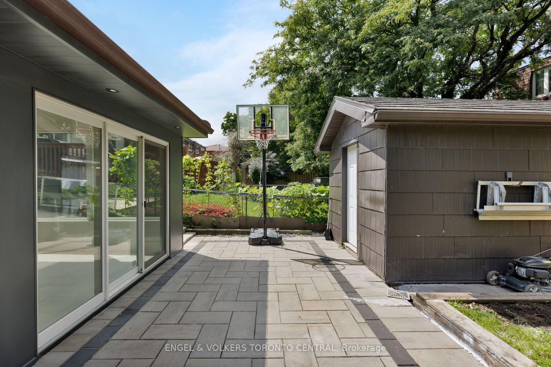 Photo 39 of 769 Annamore Road, Mississauga, Applewood — HOMEH