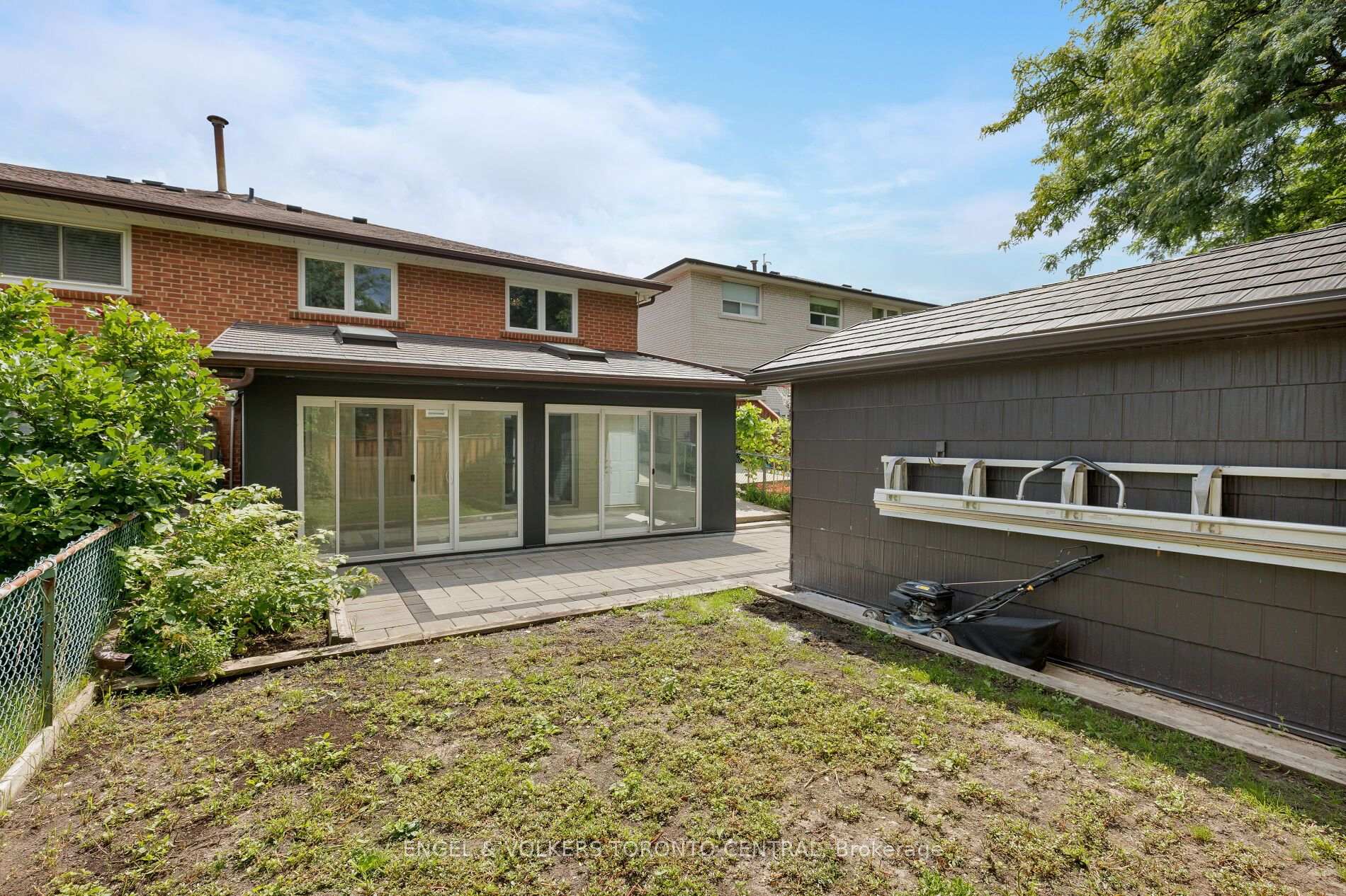 Photo 42 of 769 Annamore Road, Mississauga, Applewood — HOMEH