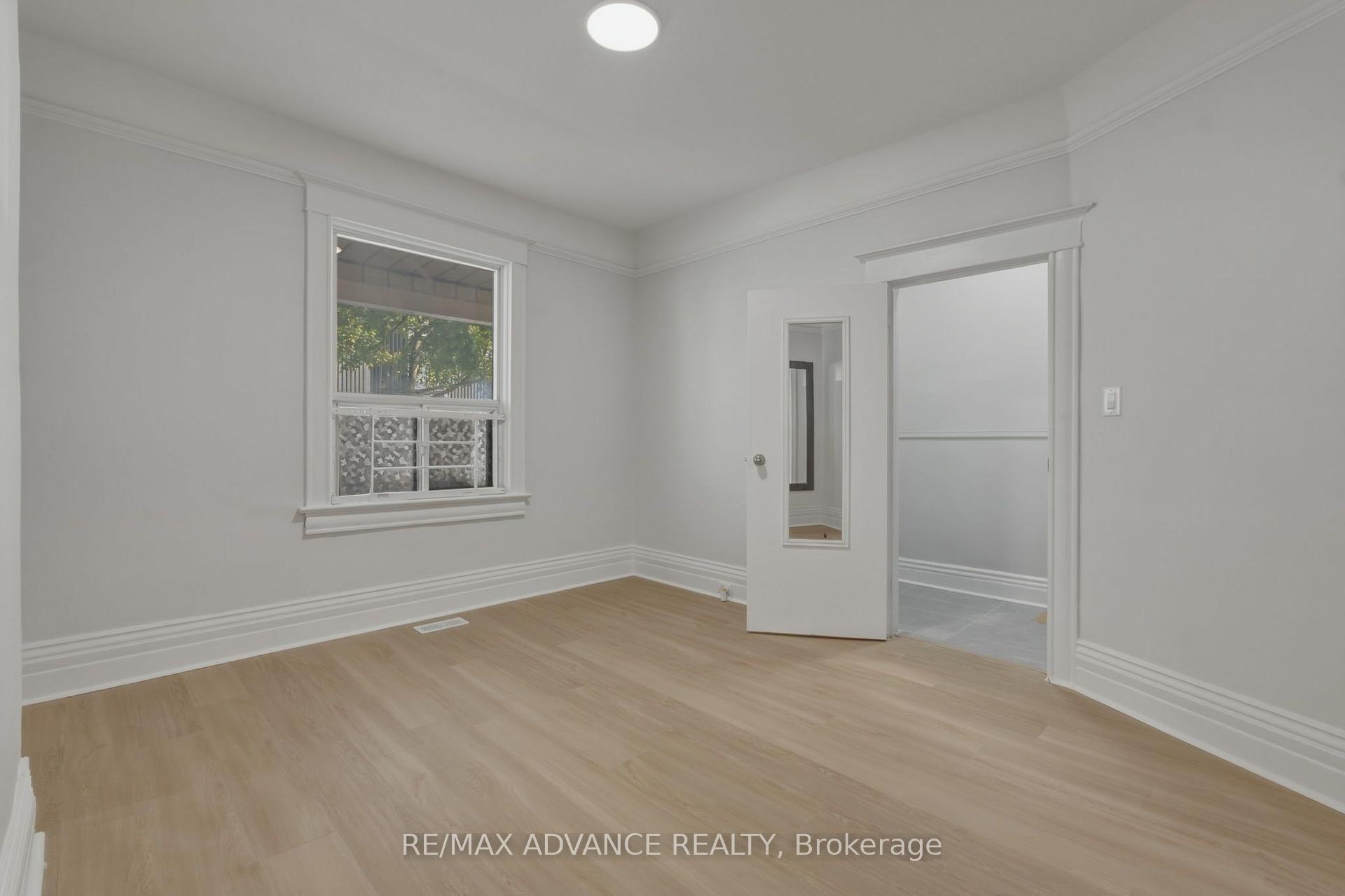 Photo of 82A Augusta Avenue