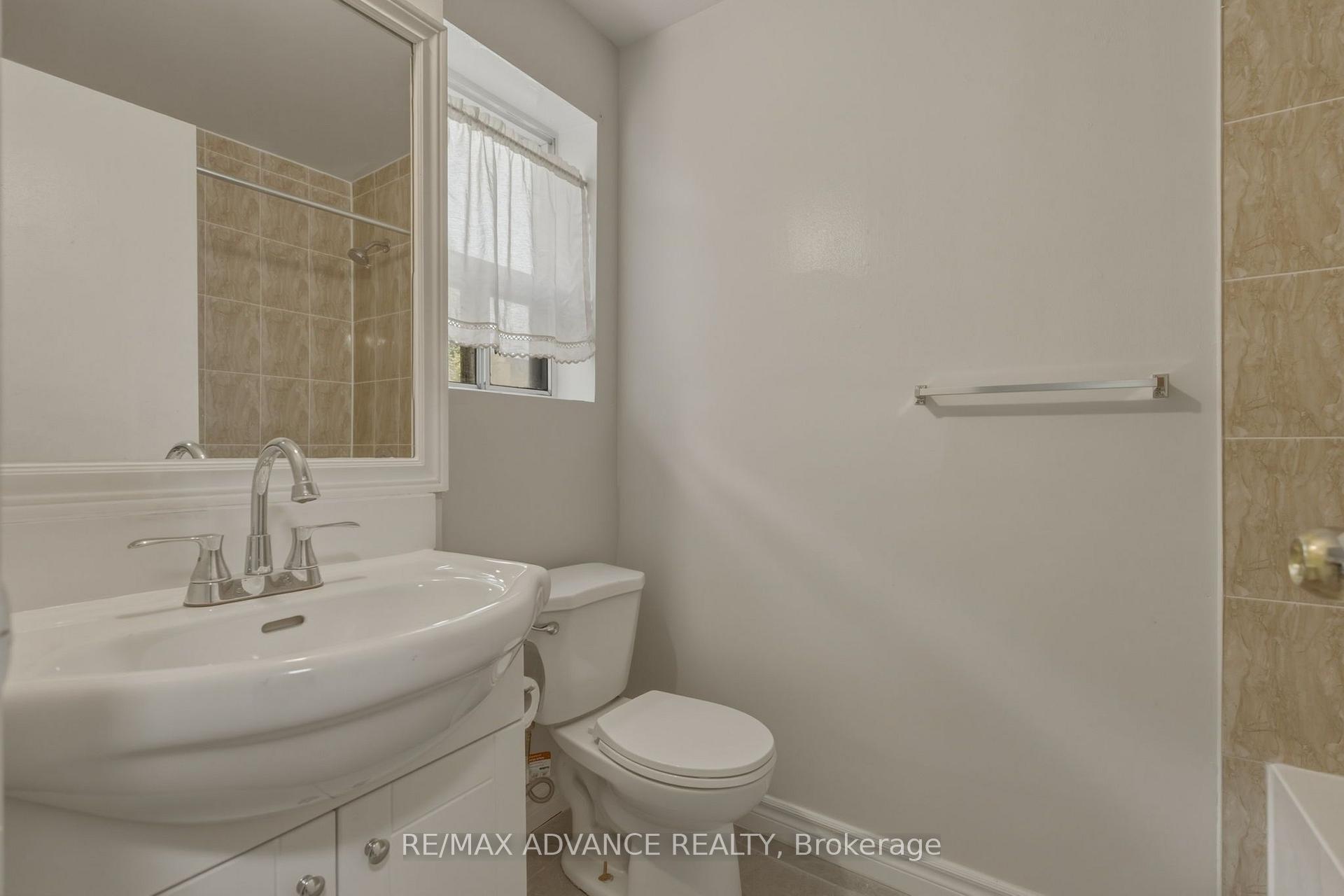 Photo 41 of 82A Augusta Avenue, Toronto, Kensington-Chinatown — HOMEH