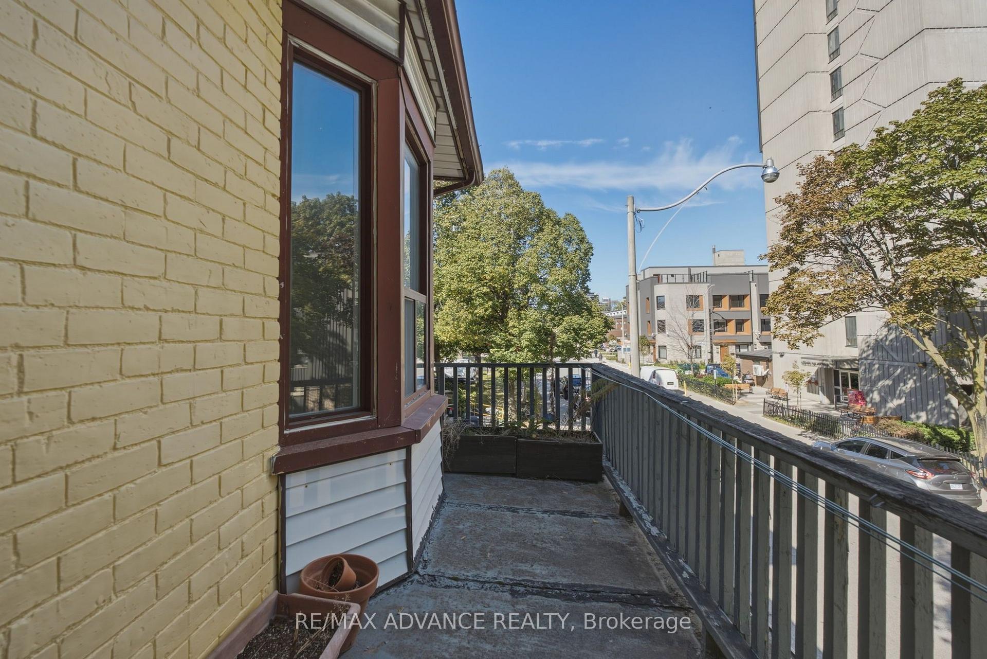 Photo 63 of 82A Augusta Avenue, Toronto, Kensington-Chinatown — HOMEH