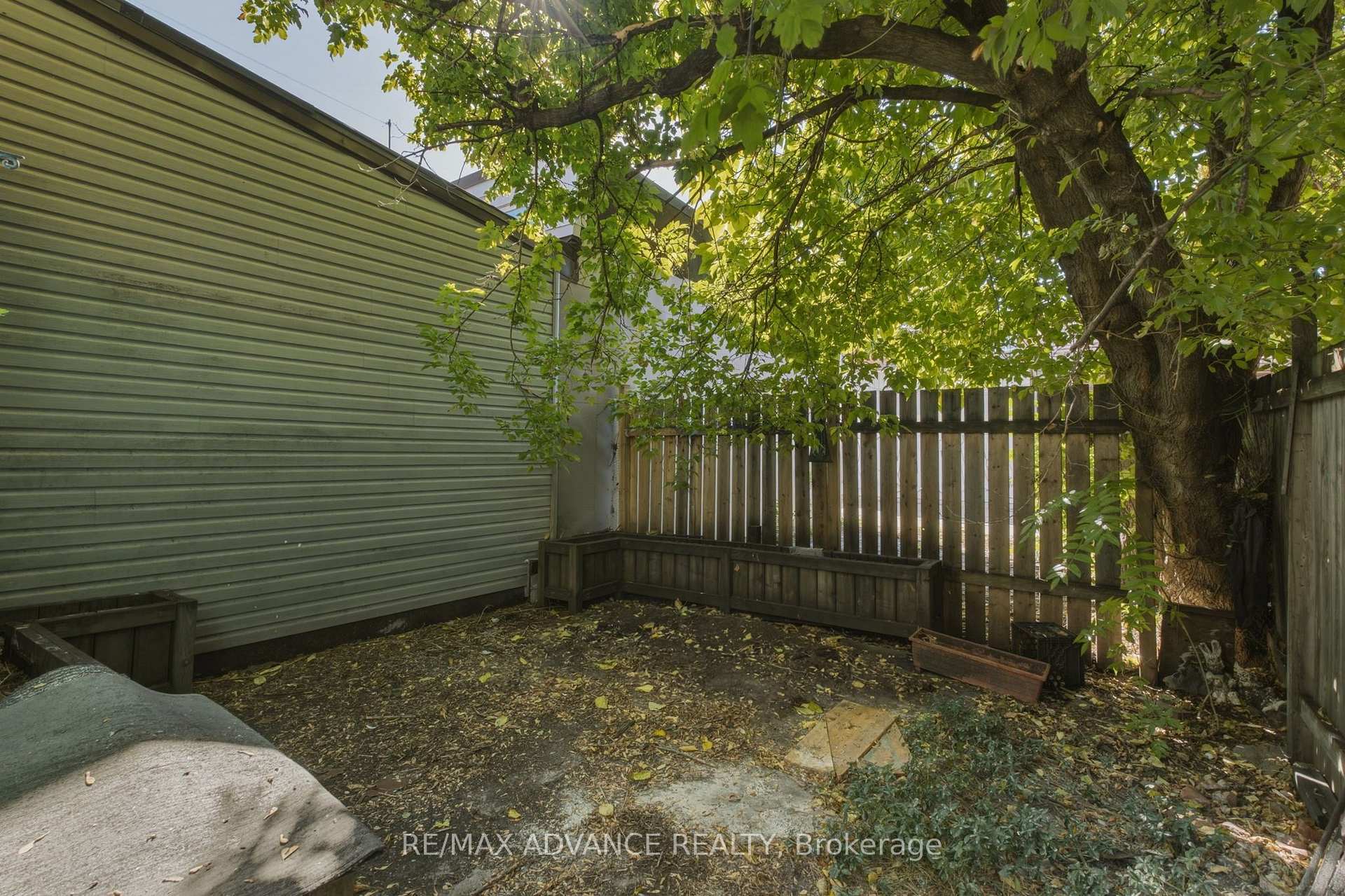 Photo 93 of 82A Augusta Avenue, Toronto, Kensington-Chinatown — HOMEH
