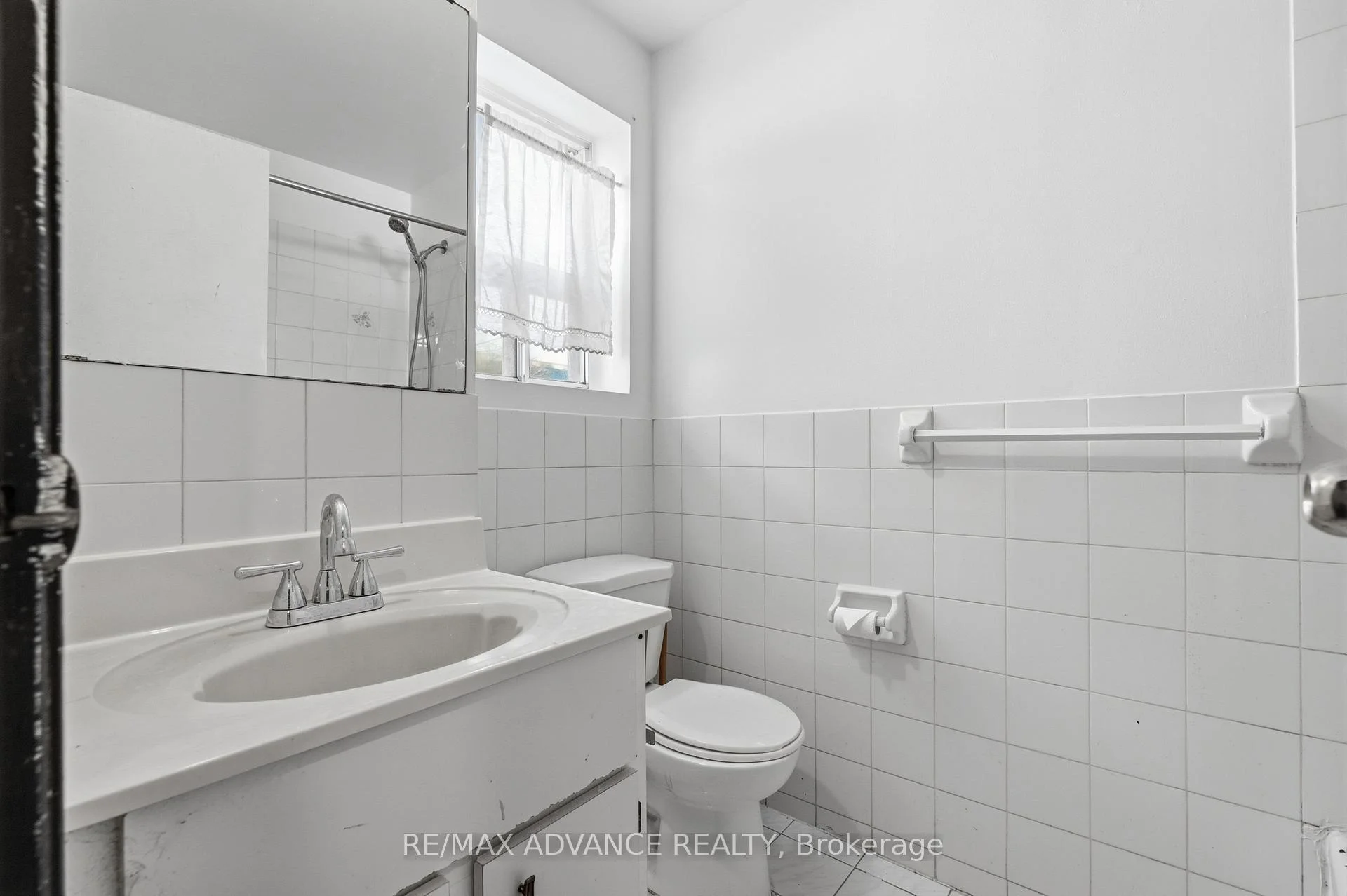 Photo 32 of 82A Augusta Avenue, Toronto, Kensington-Chinatown — HOMEH
