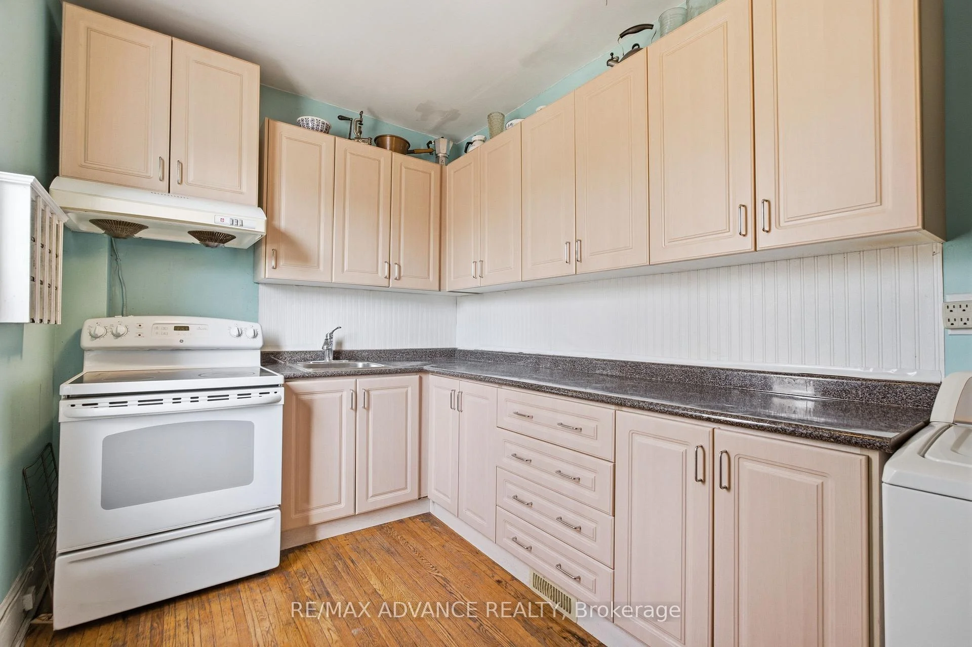 Photo 46 of 82A Augusta Avenue, Toronto, Kensington-Chinatown — HOMEH