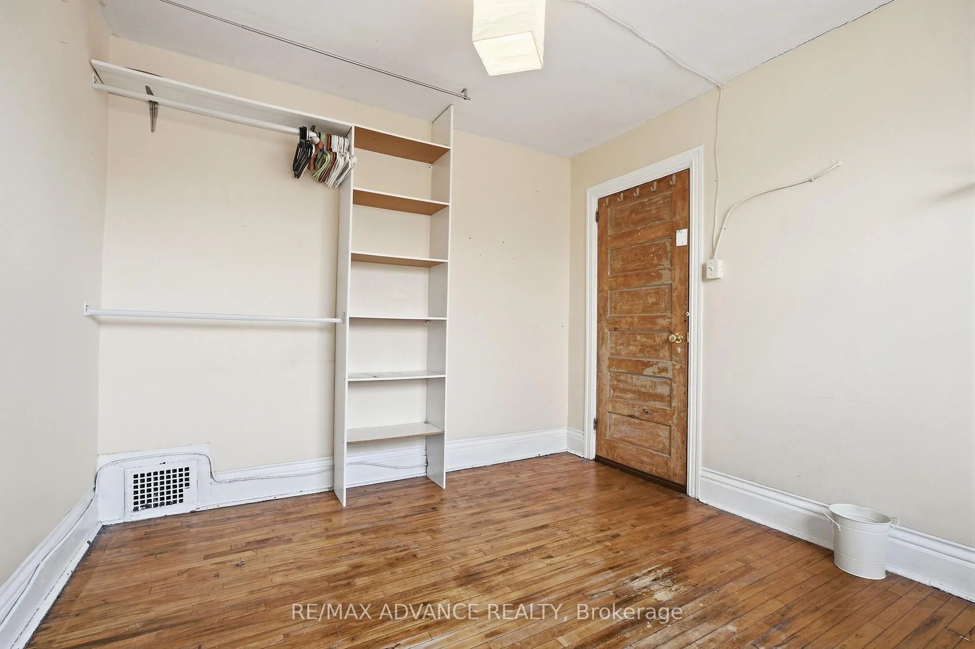 Photo 82 of 82A Augusta Avenue, Toronto, Kensington-Chinatown — HOMEH