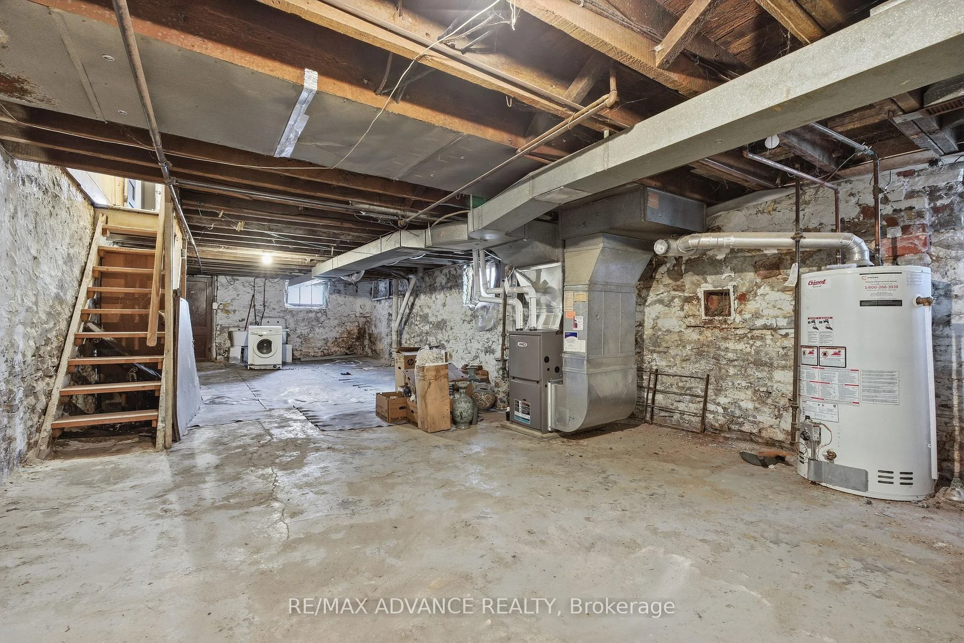 Photo 94 of 82A Augusta Avenue, Toronto, Kensington-Chinatown — HOMEH