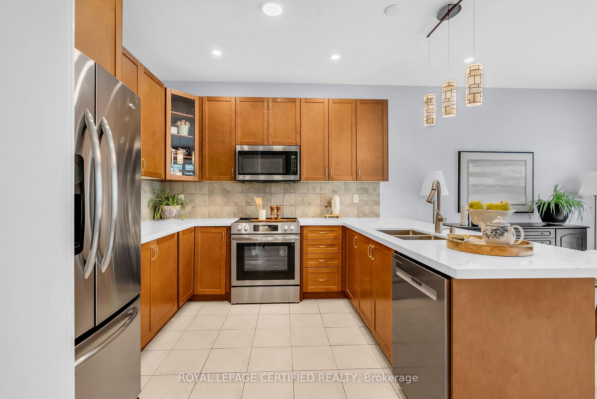 Photo 13 of 236 Pringle Avenue, Milton, Scott — HOMEH