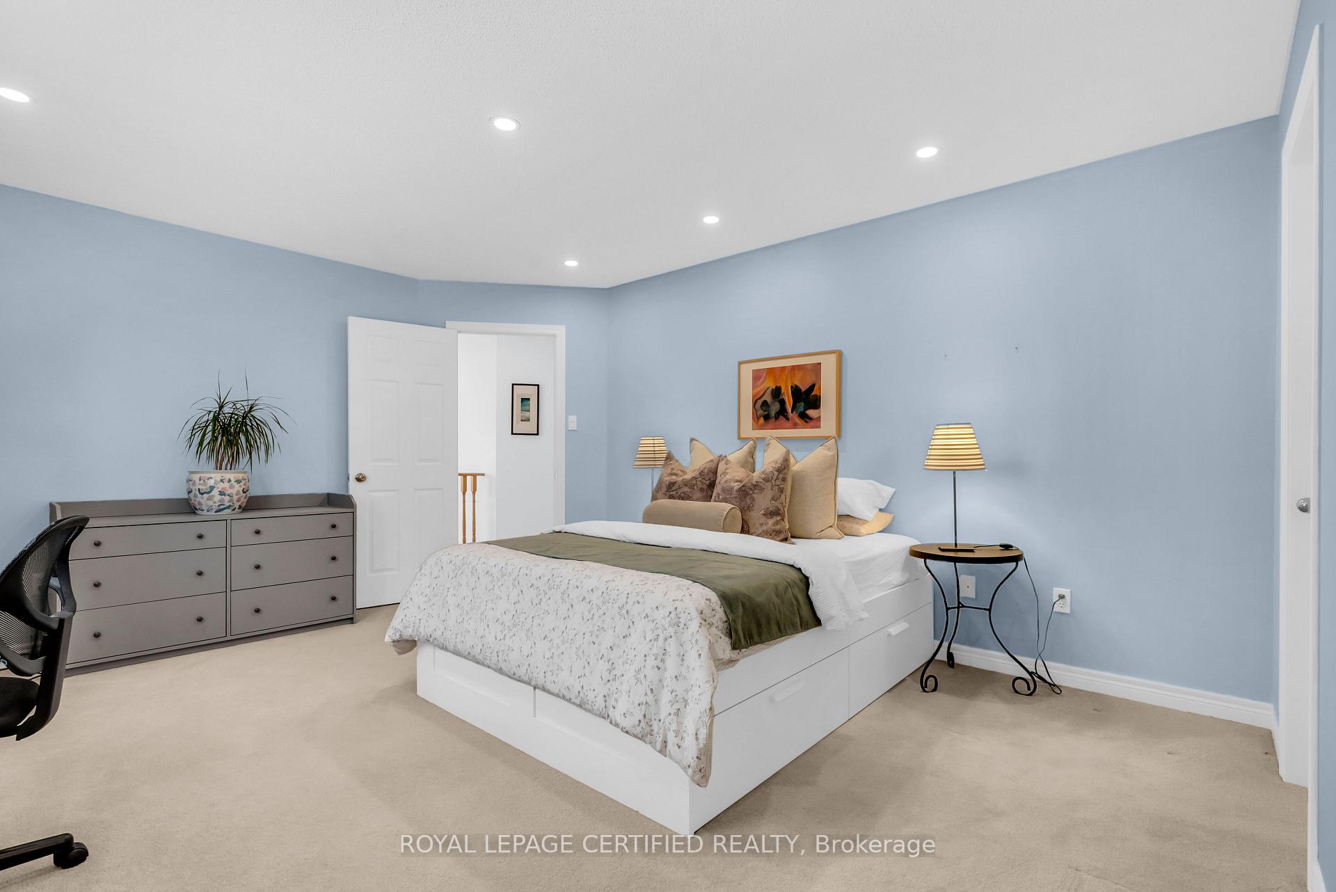 Photo 24 of 236 Pringle Avenue, Milton, Scott — HOMEH