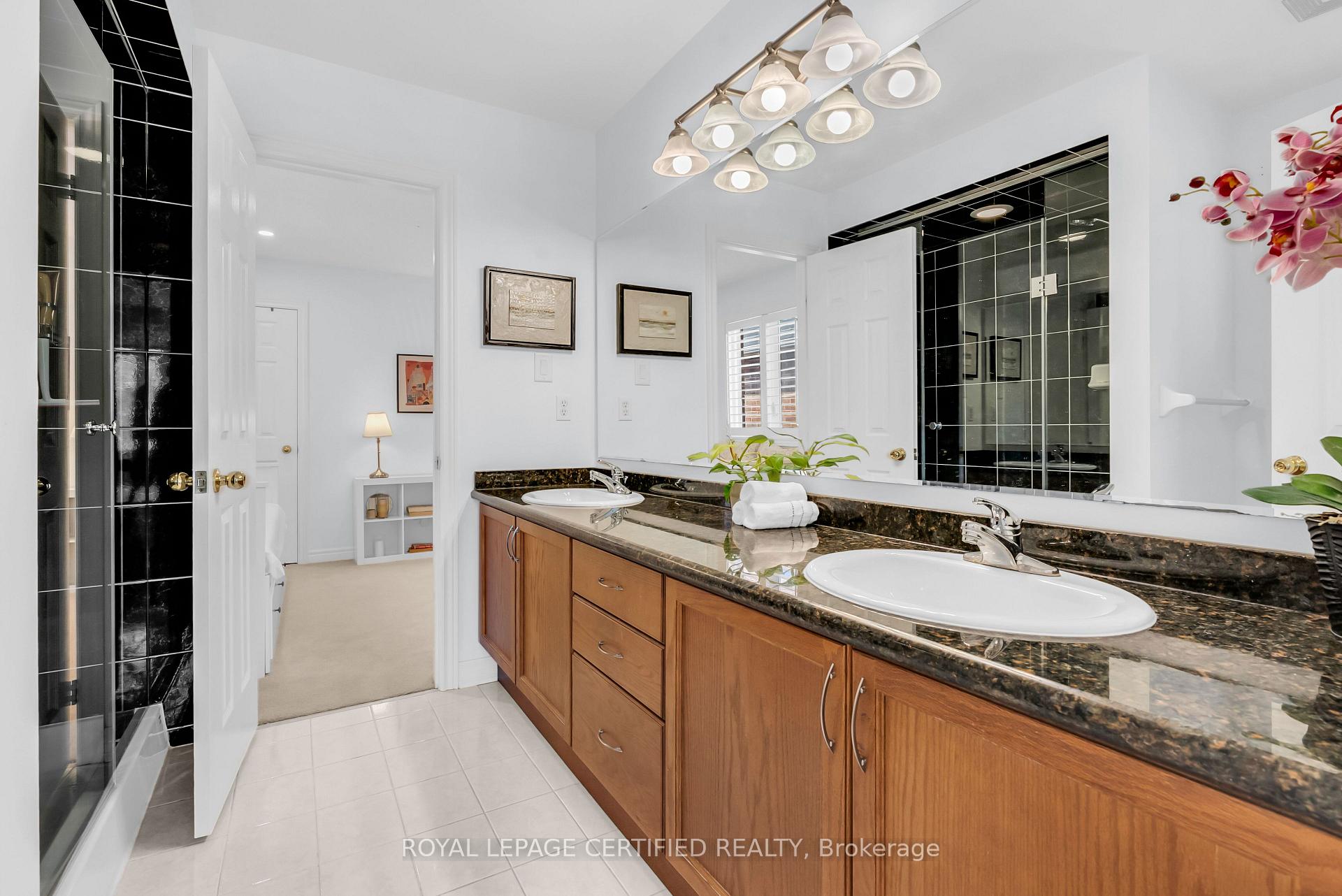 Photo 29 of 236 Pringle Avenue, Milton, Scott — HOMEH
