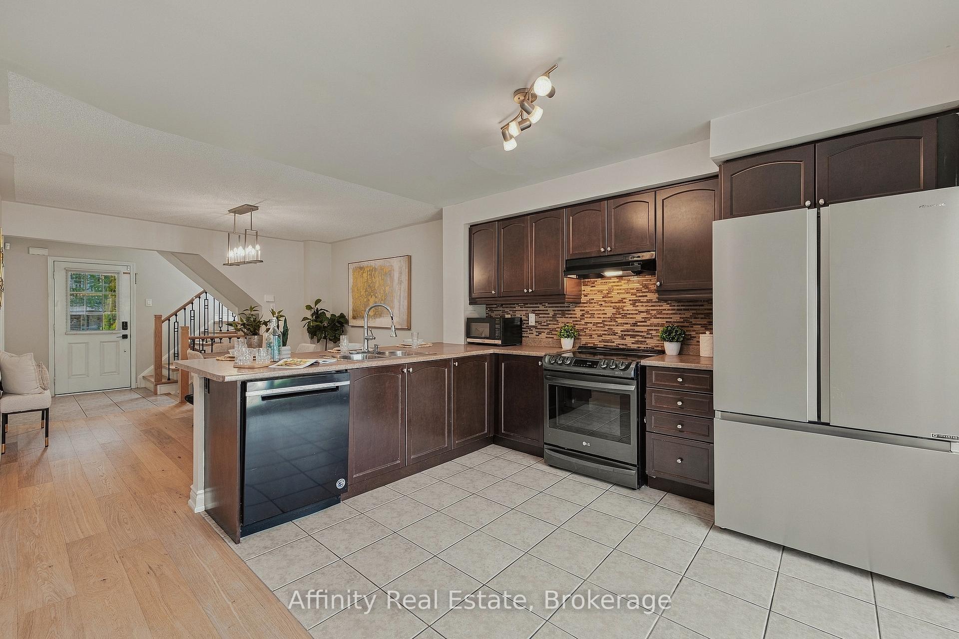 Photo 7 of 629 Gervais Terrace, Milton, Coates — HOMEH