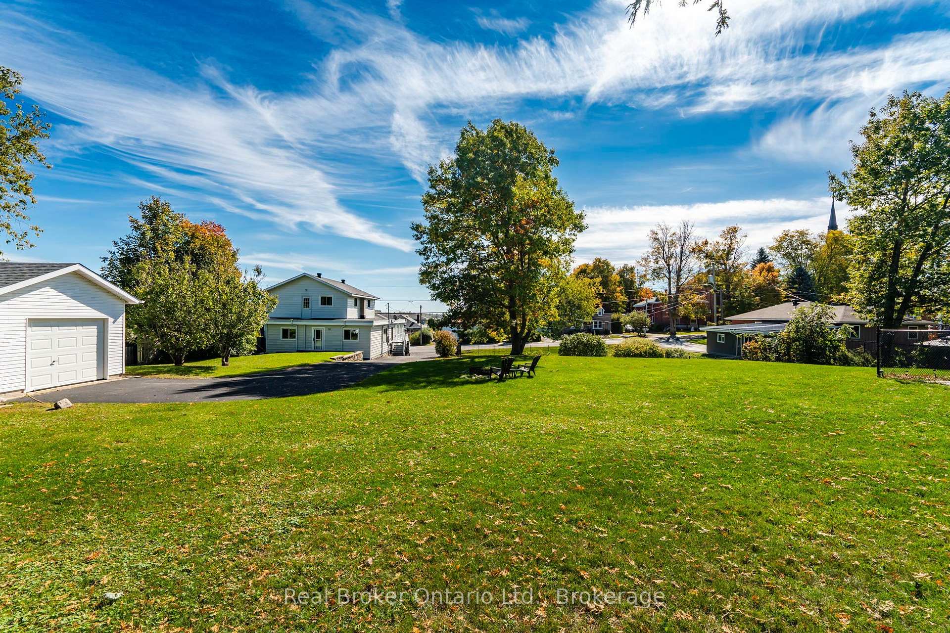 Photo 37 of 320 Lafontaine Road W, Tiny, Rural Tiny — HOMEH