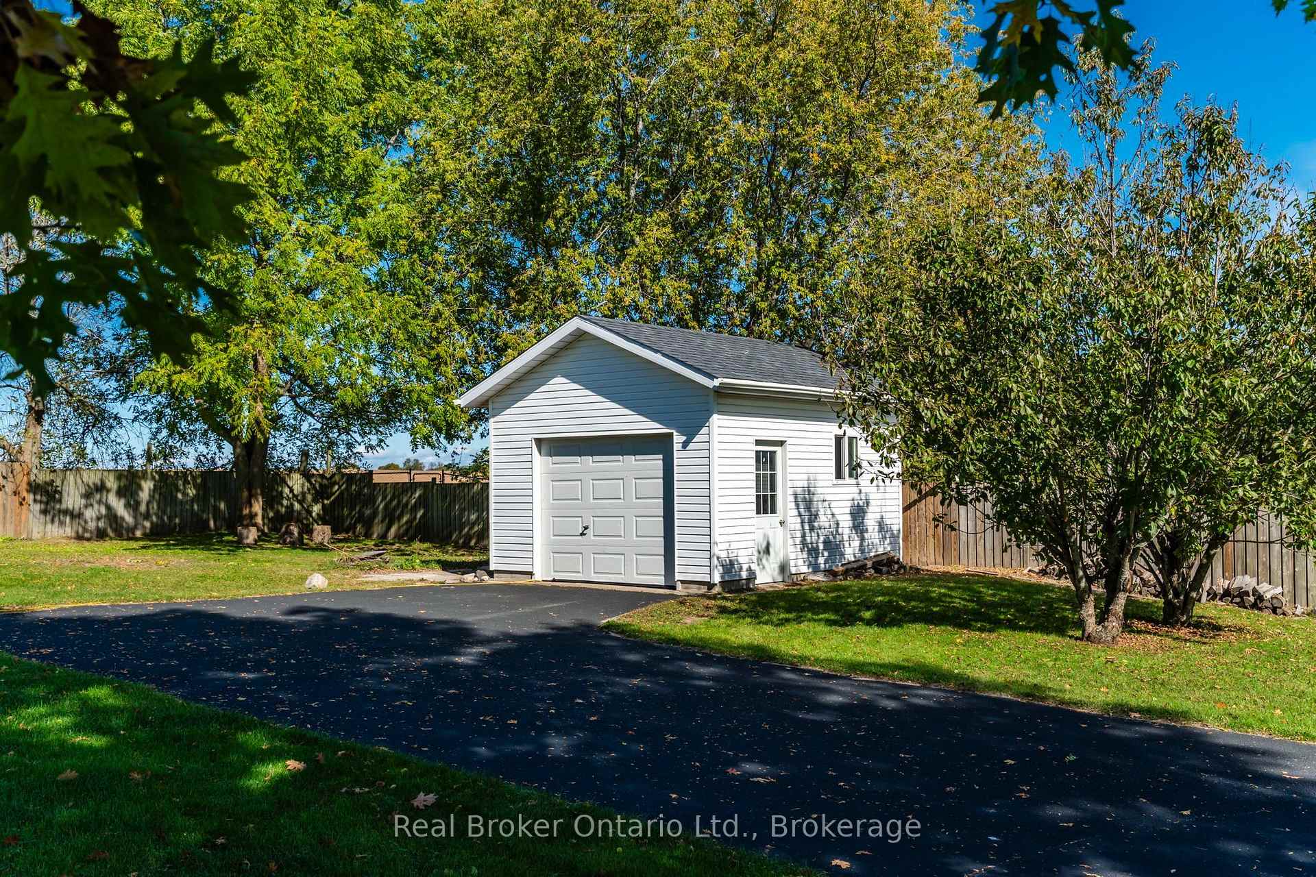 Photo 38 of 320 Lafontaine Road W, Tiny, Rural Tiny — HOMEH