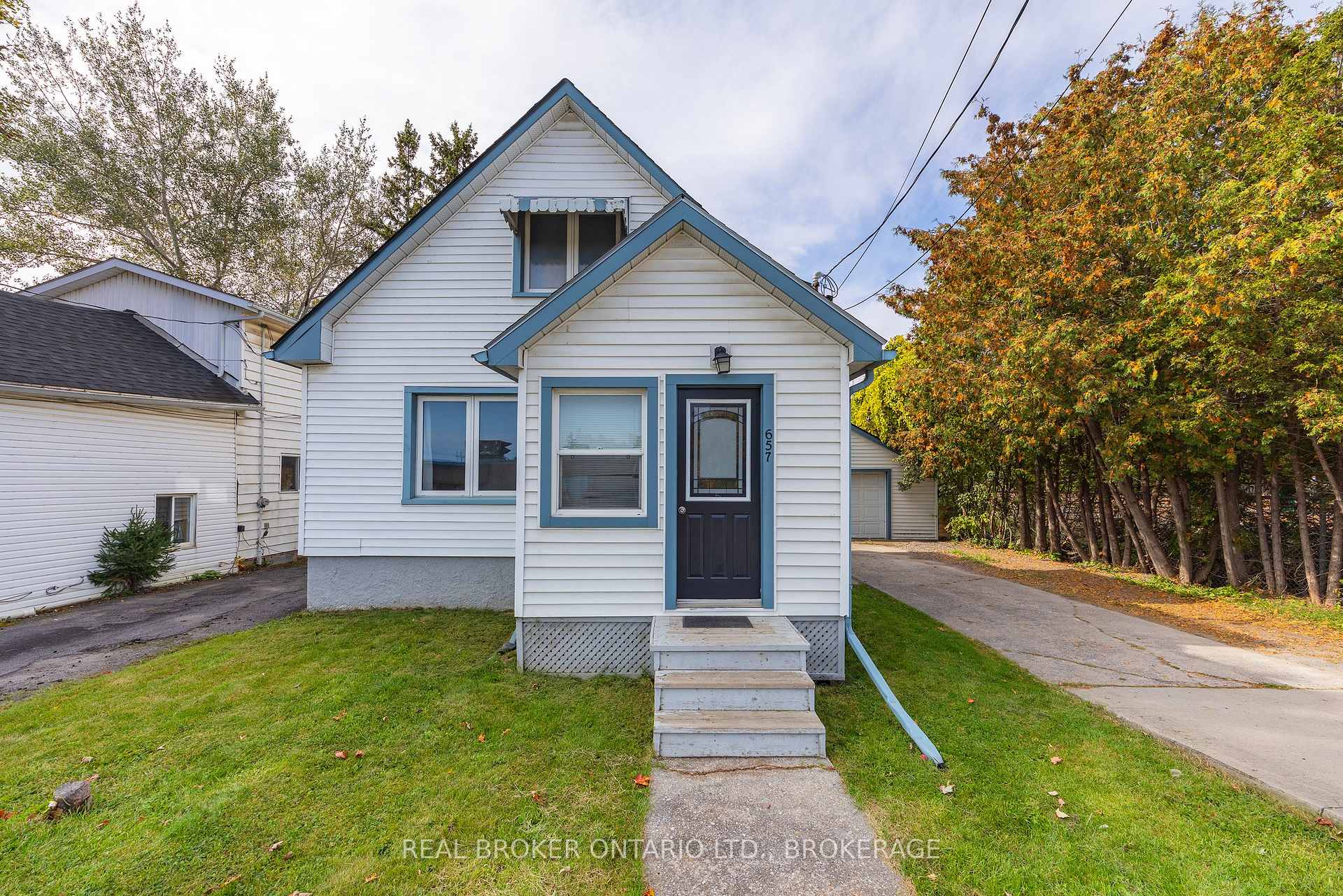 Photo 2 of 657 Collins Bay Road, Kingston, South of Taylor-Kidd Blvd — HOMEH