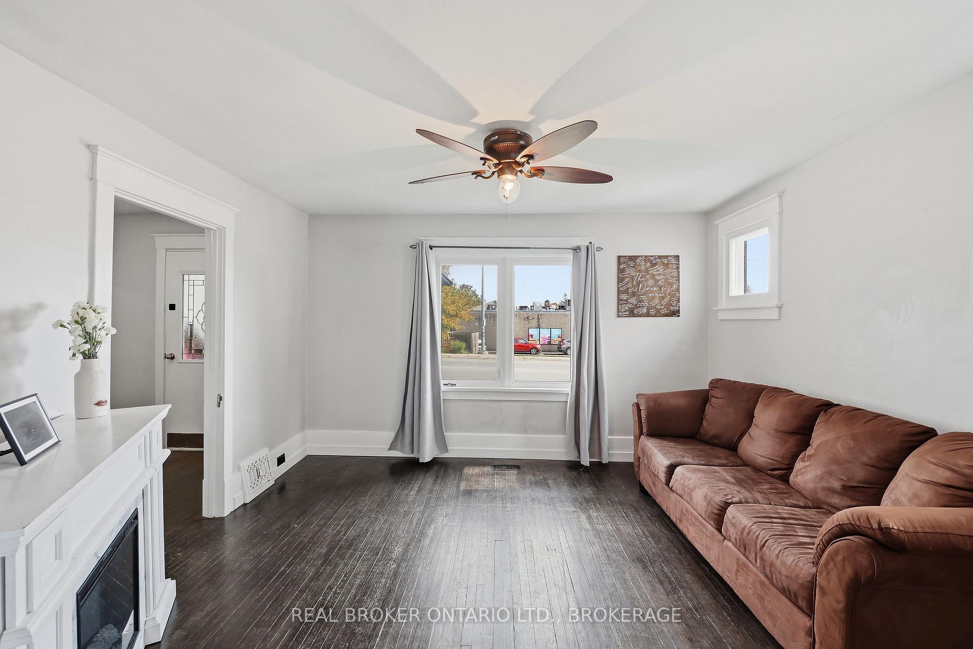 Photo 8 of 657 Collins Bay Road, Kingston, South of Taylor-Kidd Blvd — HOMEH
