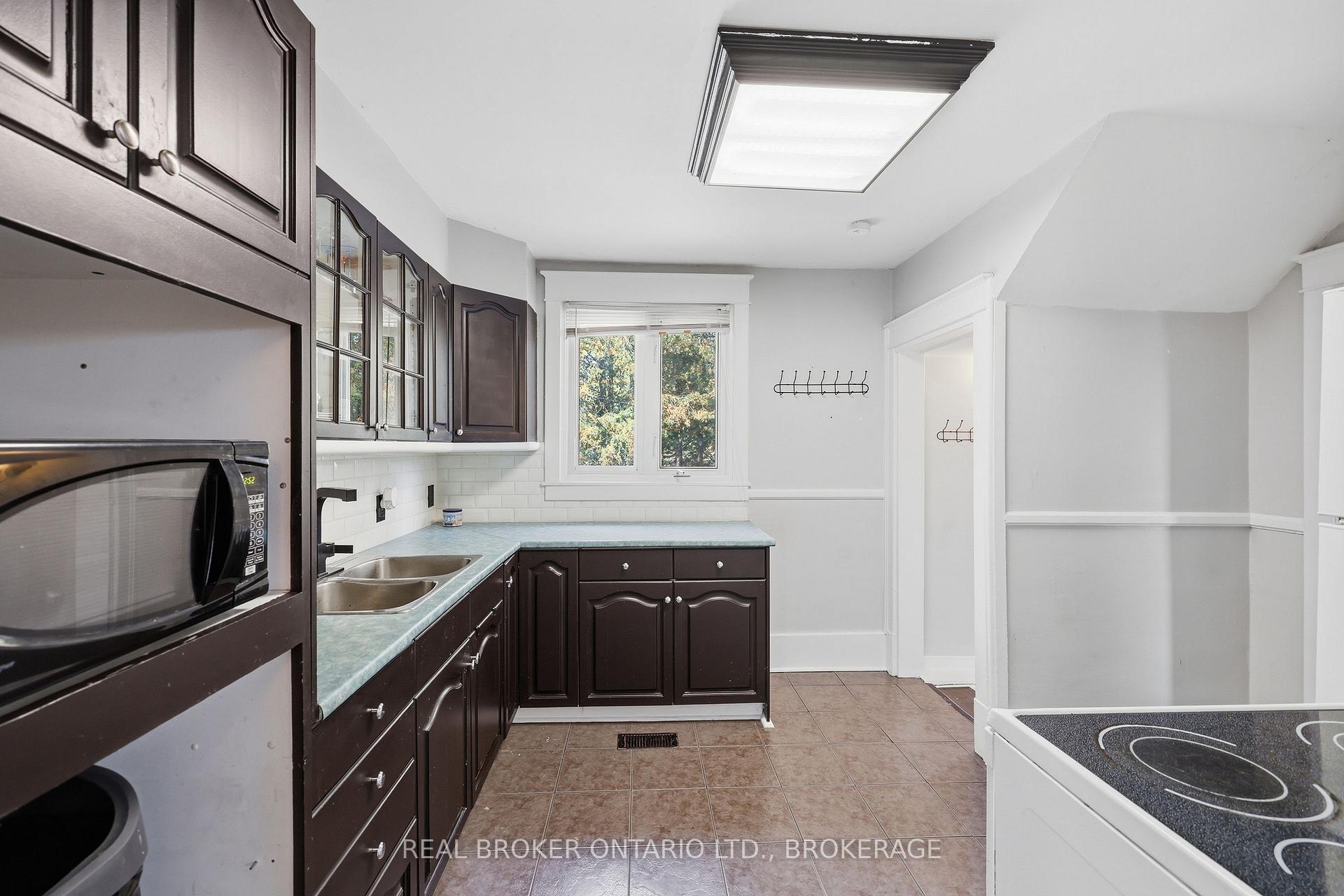 Photo 12 of 657 Collins Bay Road, Kingston, South of Taylor-Kidd Blvd — HOMEH