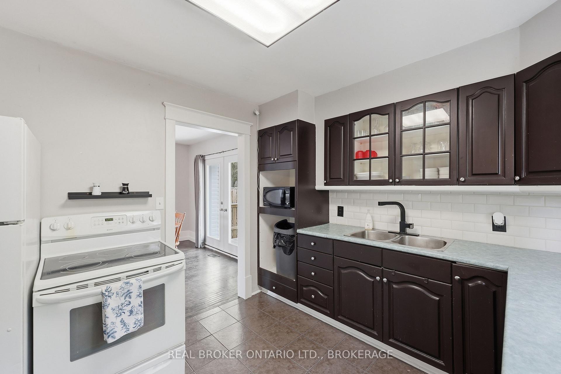 Photo 14 of 657 Collins Bay Road, Kingston, South of Taylor-Kidd Blvd — HOMEH