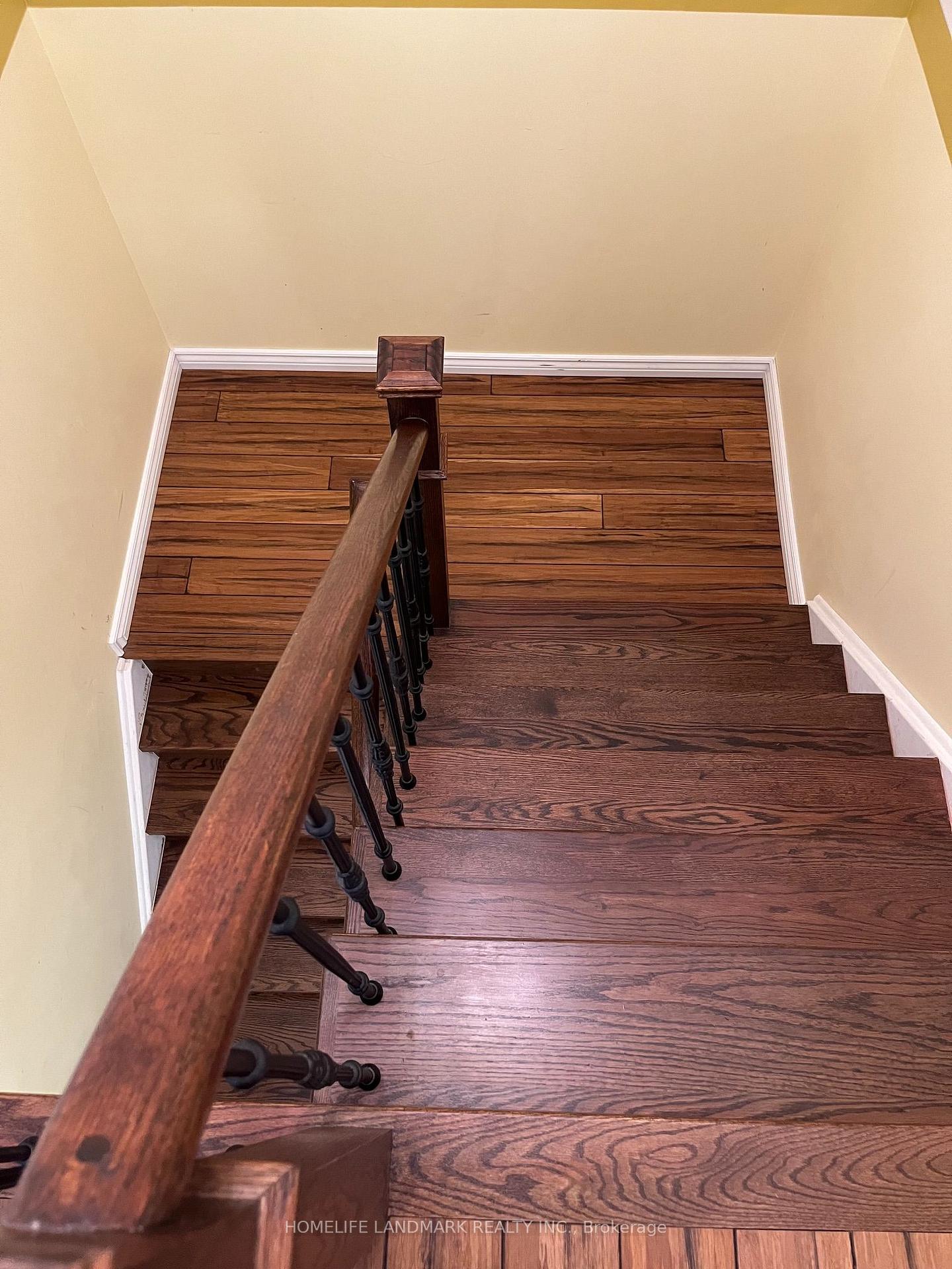 Photo 16 of 24 Gwilliam Lane, Aurora, Bayview Northeast — HOMEH