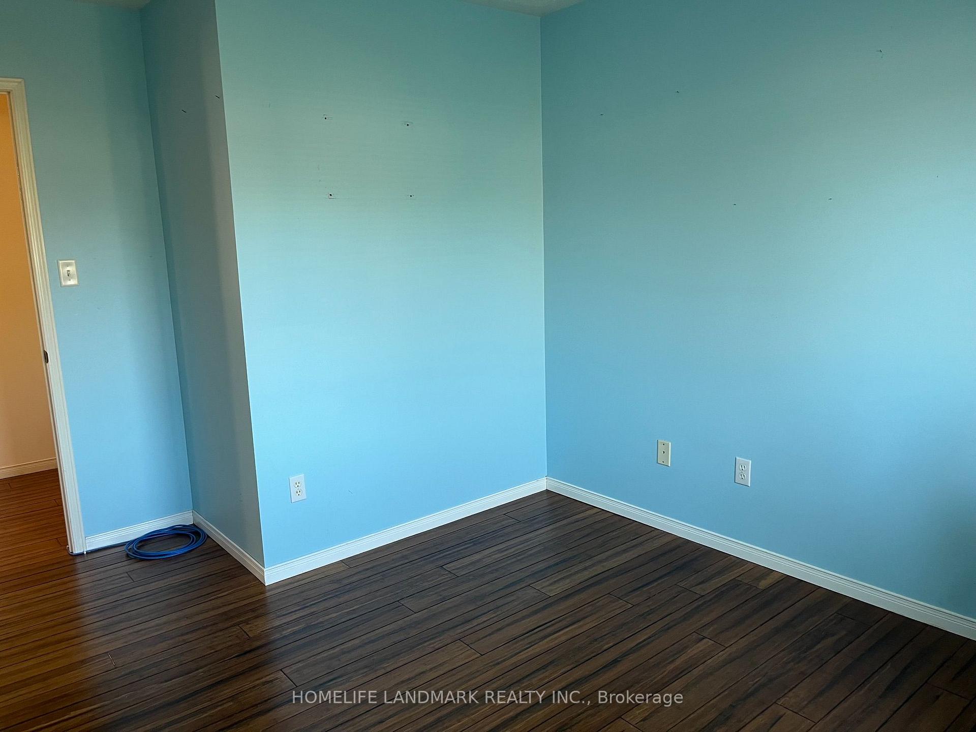 Photo 18 of 24 Gwilliam Lane, Aurora, Bayview Northeast — HOMEH