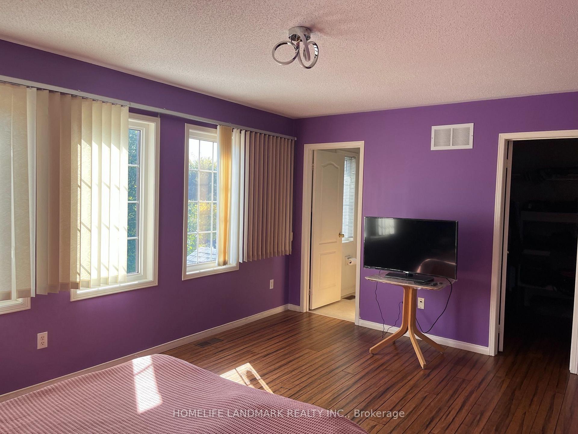 Photo 24 of 24 Gwilliam Lane, Aurora, Bayview Northeast — HOMEH