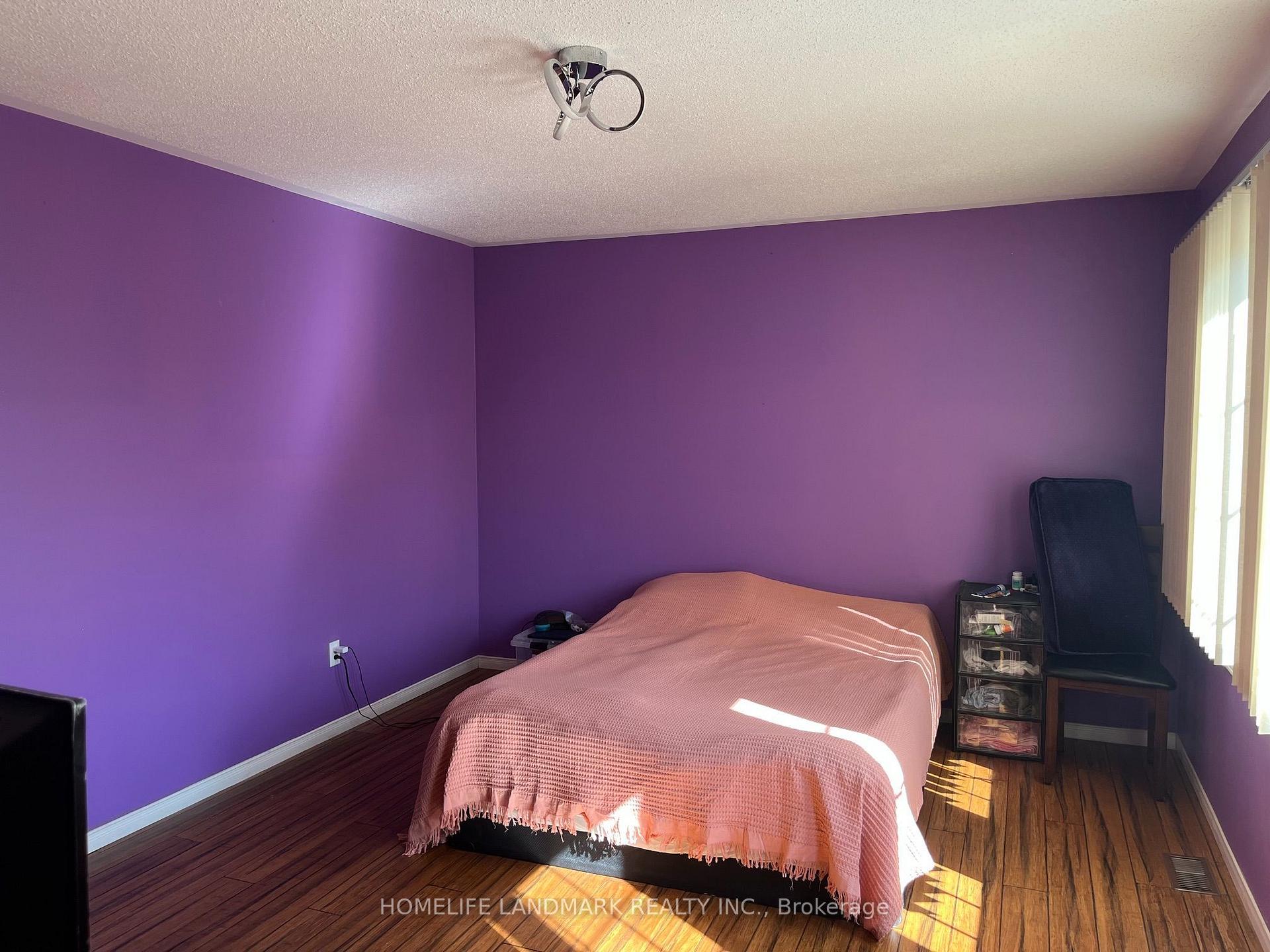 Photo 25 of 24 Gwilliam Lane, Aurora, Bayview Northeast — HOMEH