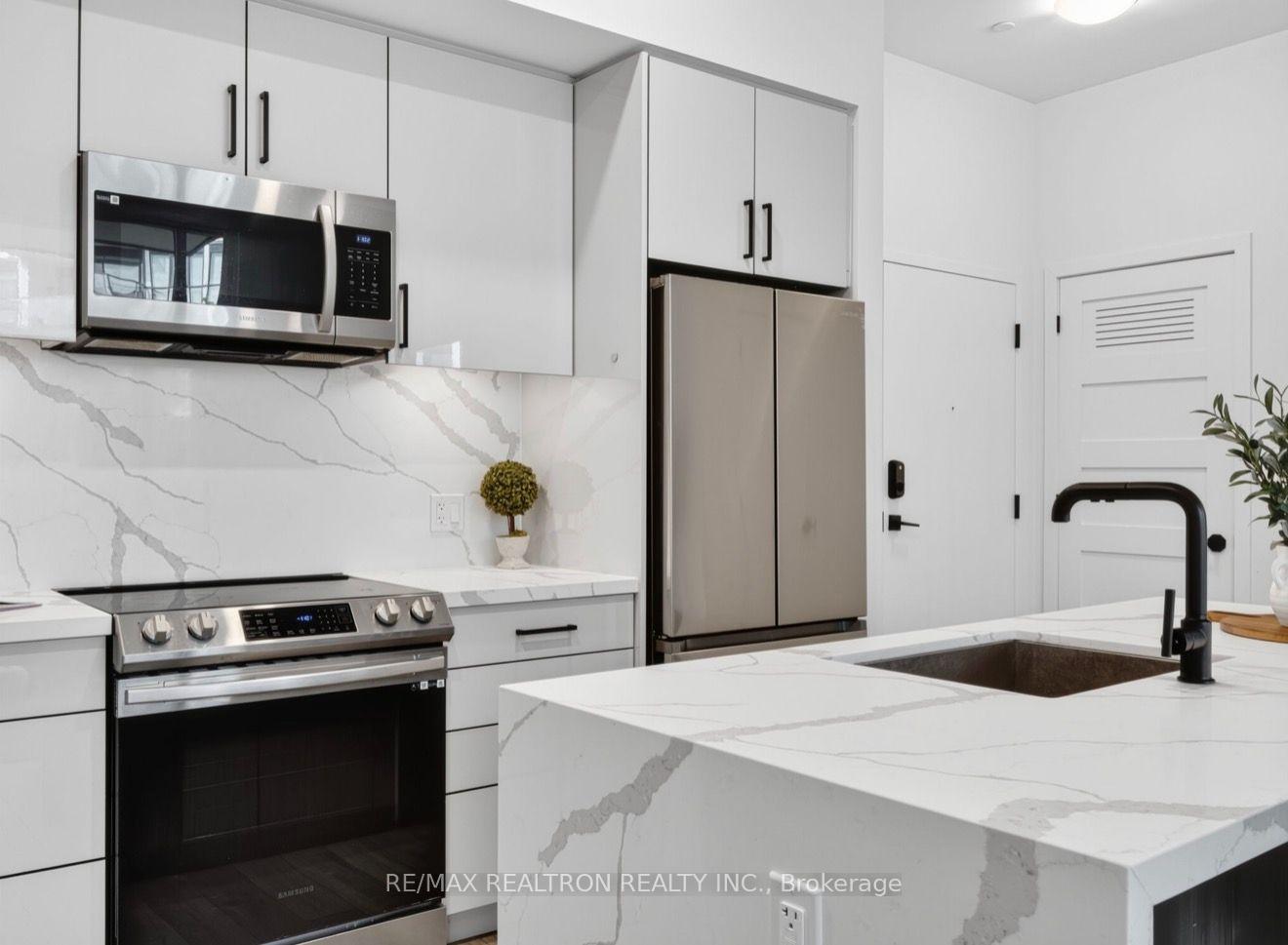 Photo 10 of Unit 128, 415 SeaRay Avenue, Innisfil, Rural Innisfil — HOMEH