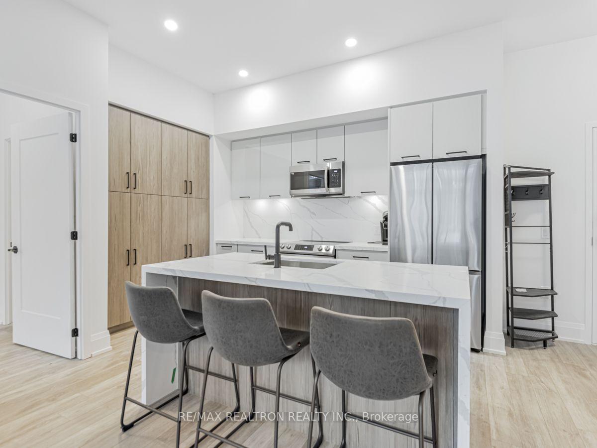 Photo 12 of Unit 128, 415 SeaRay Avenue, Innisfil, Rural Innisfil — HOMEH