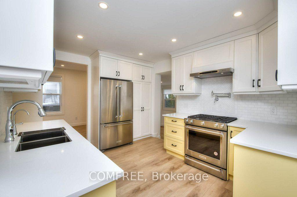Photo 5 of 2 Esson Street, Kitchener, Uptown West — HOMEH