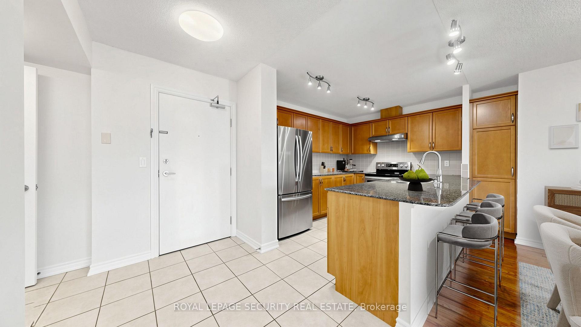Photo 42 of Unit #406, 8026 Kipling Avenue, Vaughan, West Woodbridge — HOMEH