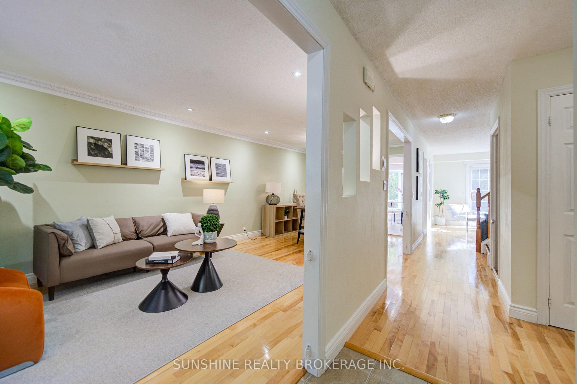 Photo 2 of 53 Vanessa Road, Markham, Markville — HOMEH