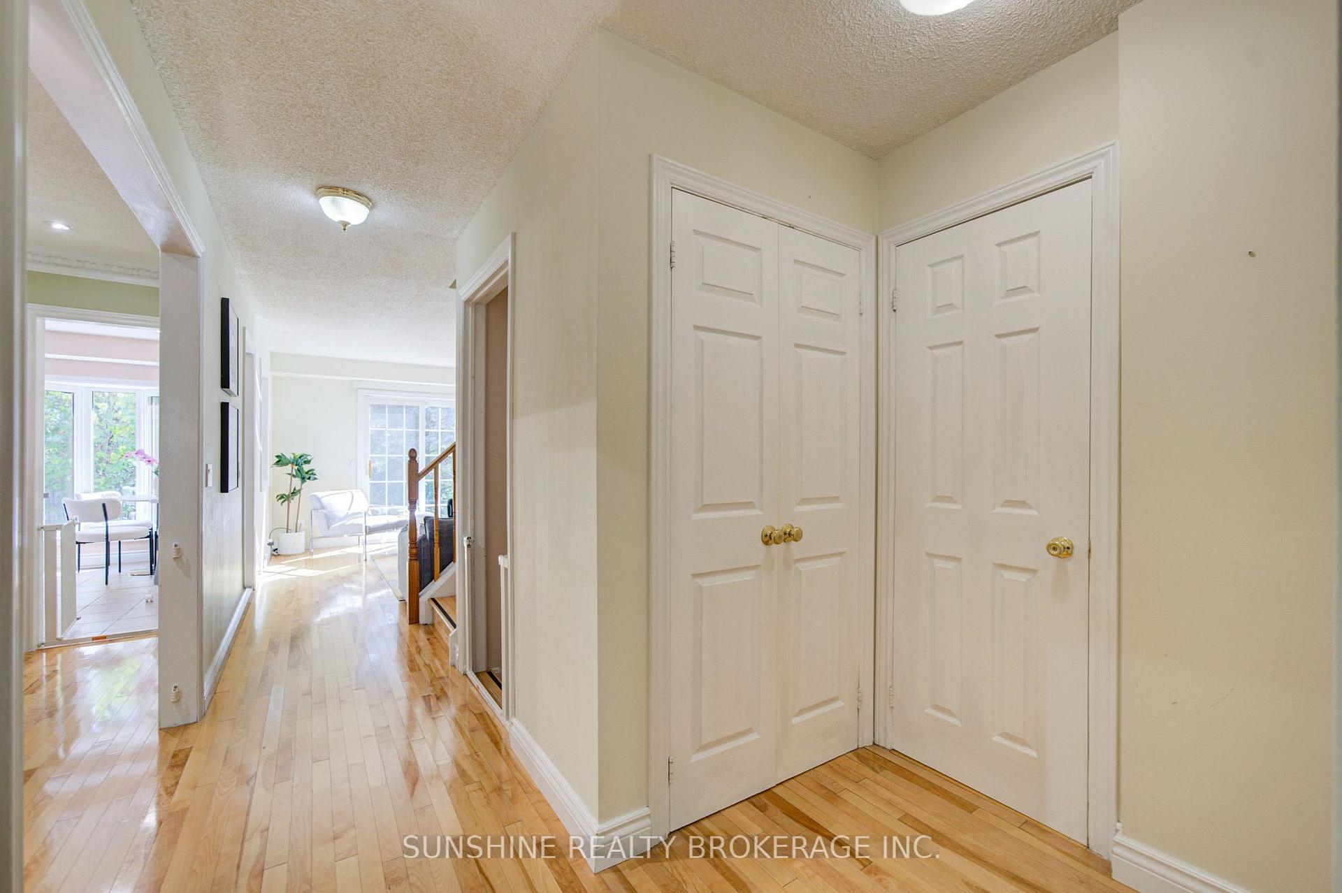 Photo 3 of 53 Vanessa Road, Markham, Markville — HOMEH