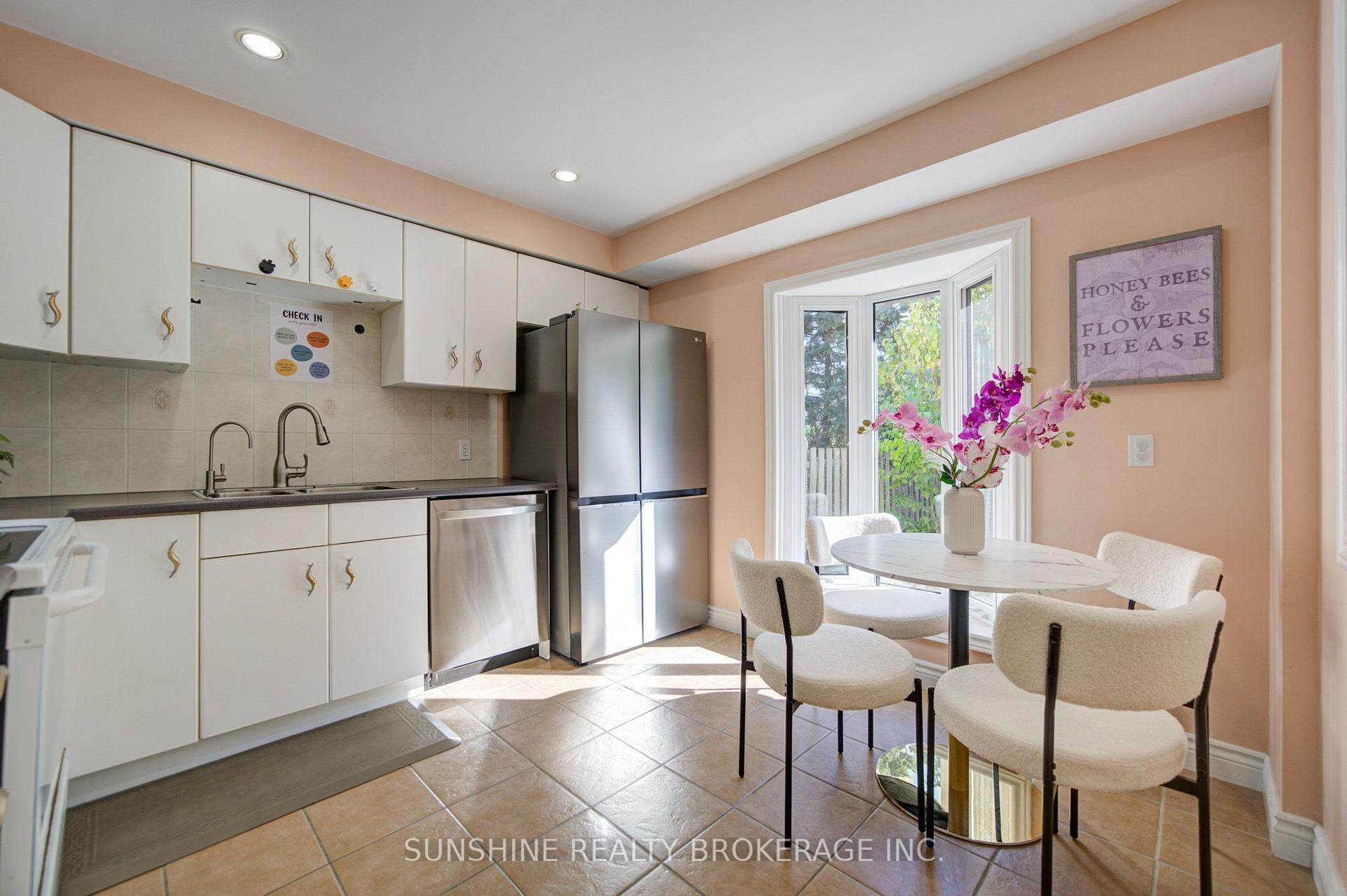 Photo 12 of 53 Vanessa Road, Markham, Markville — HOMEH