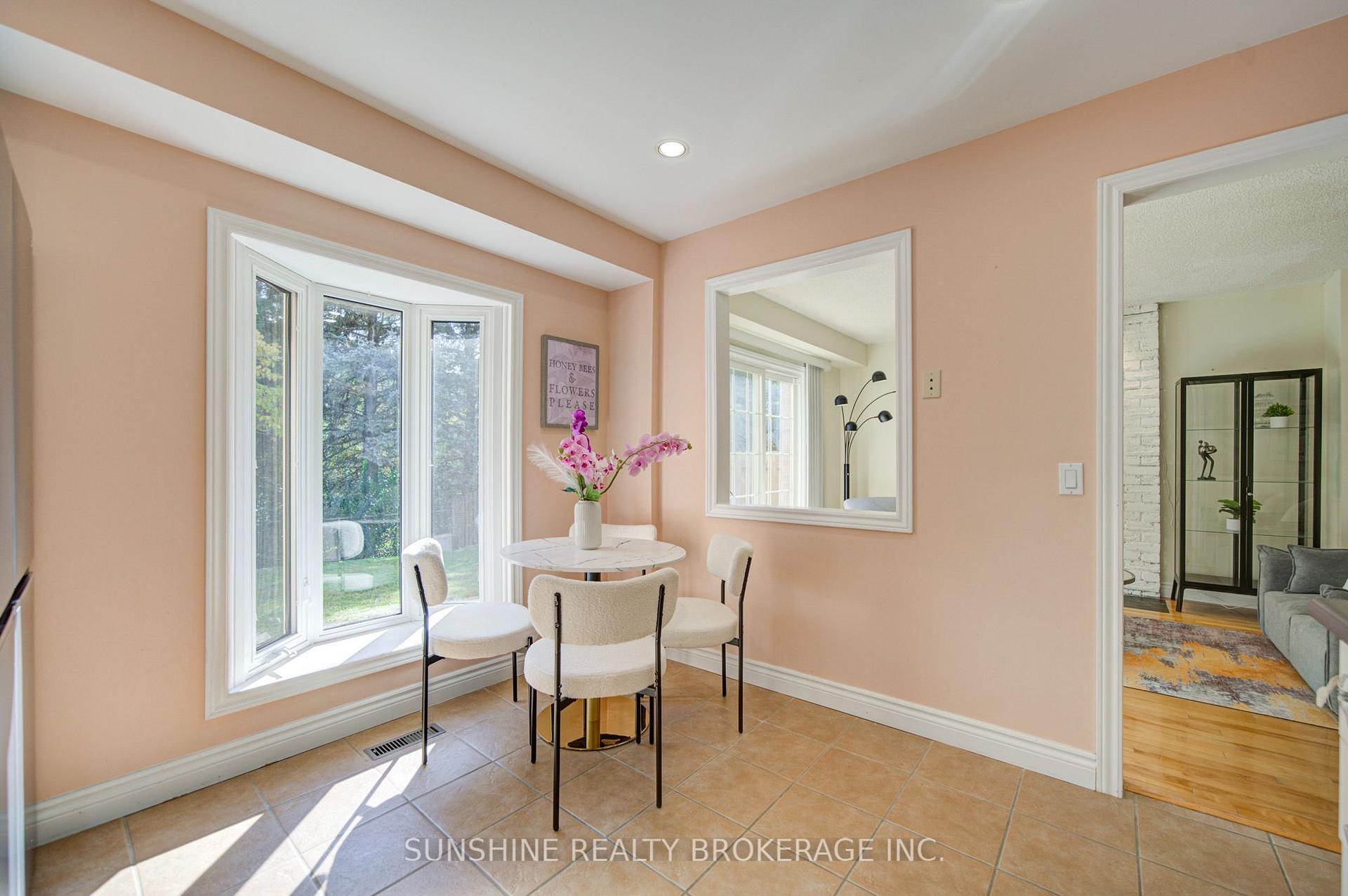 Photo 14 of 53 Vanessa Road, Markham, Markville — HOMEH