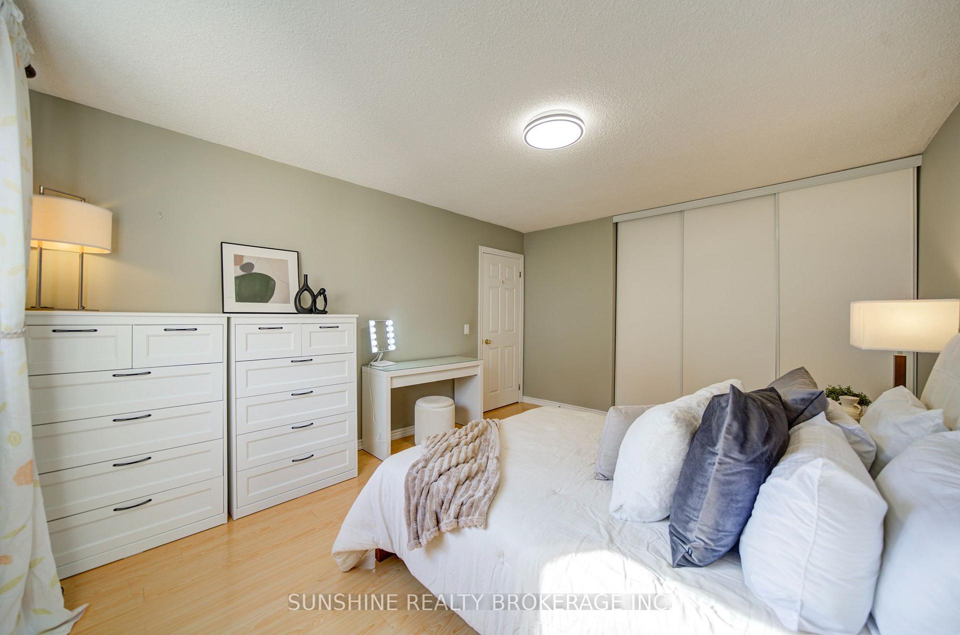 Photo 22 of 53 Vanessa Road, Markham, Markville — HOMEH