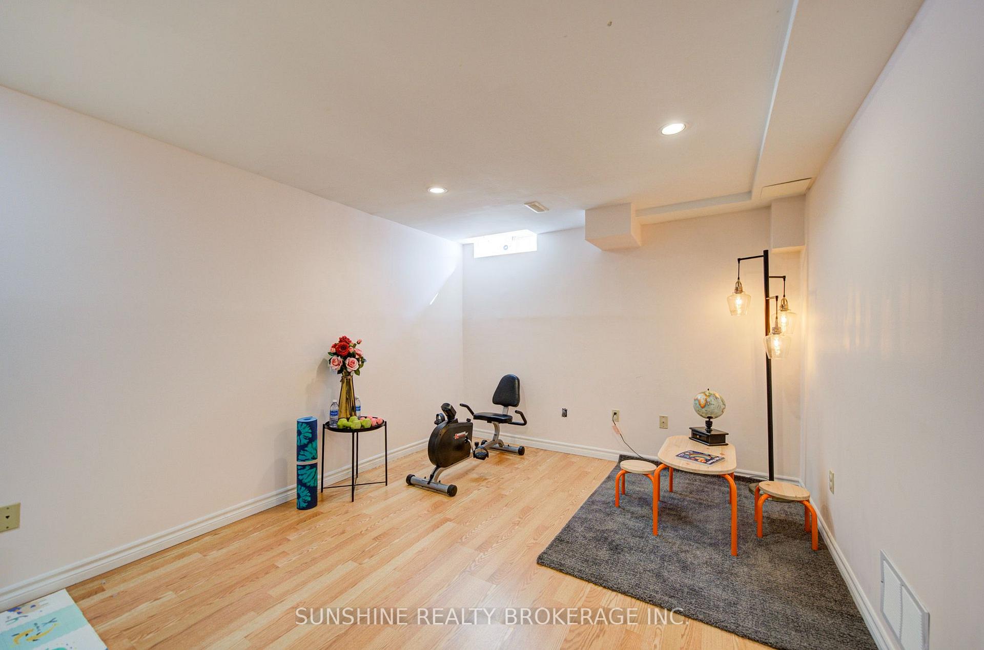 Photo 33 of 53 Vanessa Road, Markham, Markville — HOMEH