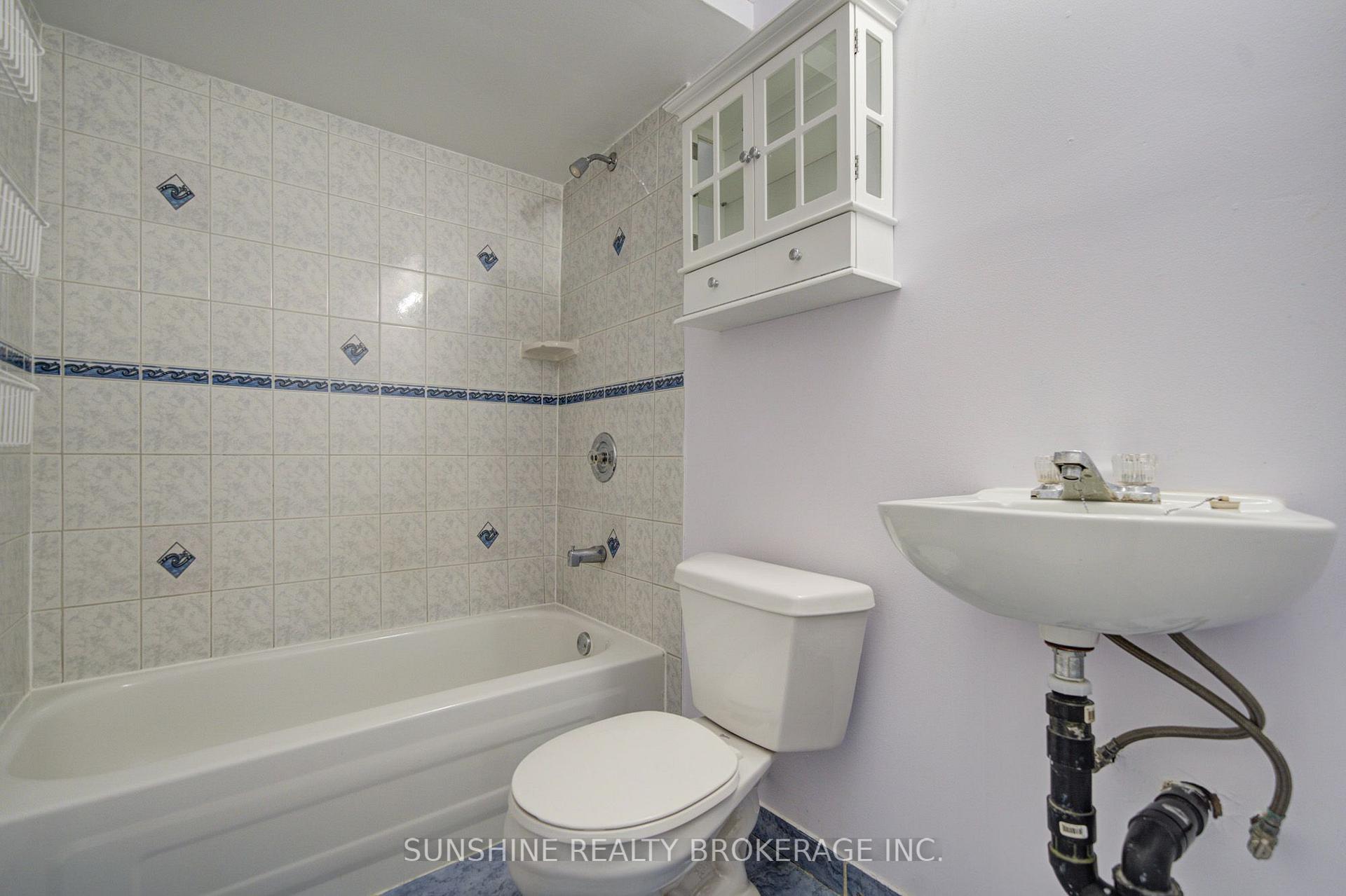 Photo 38 of 53 Vanessa Road, Markham, Markville — HOMEH