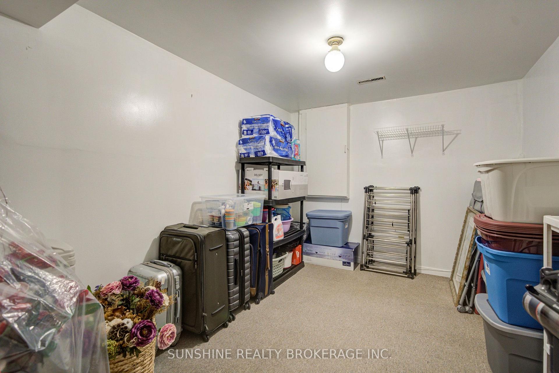 Photo 39 of 53 Vanessa Road, Markham, Markville — HOMEH