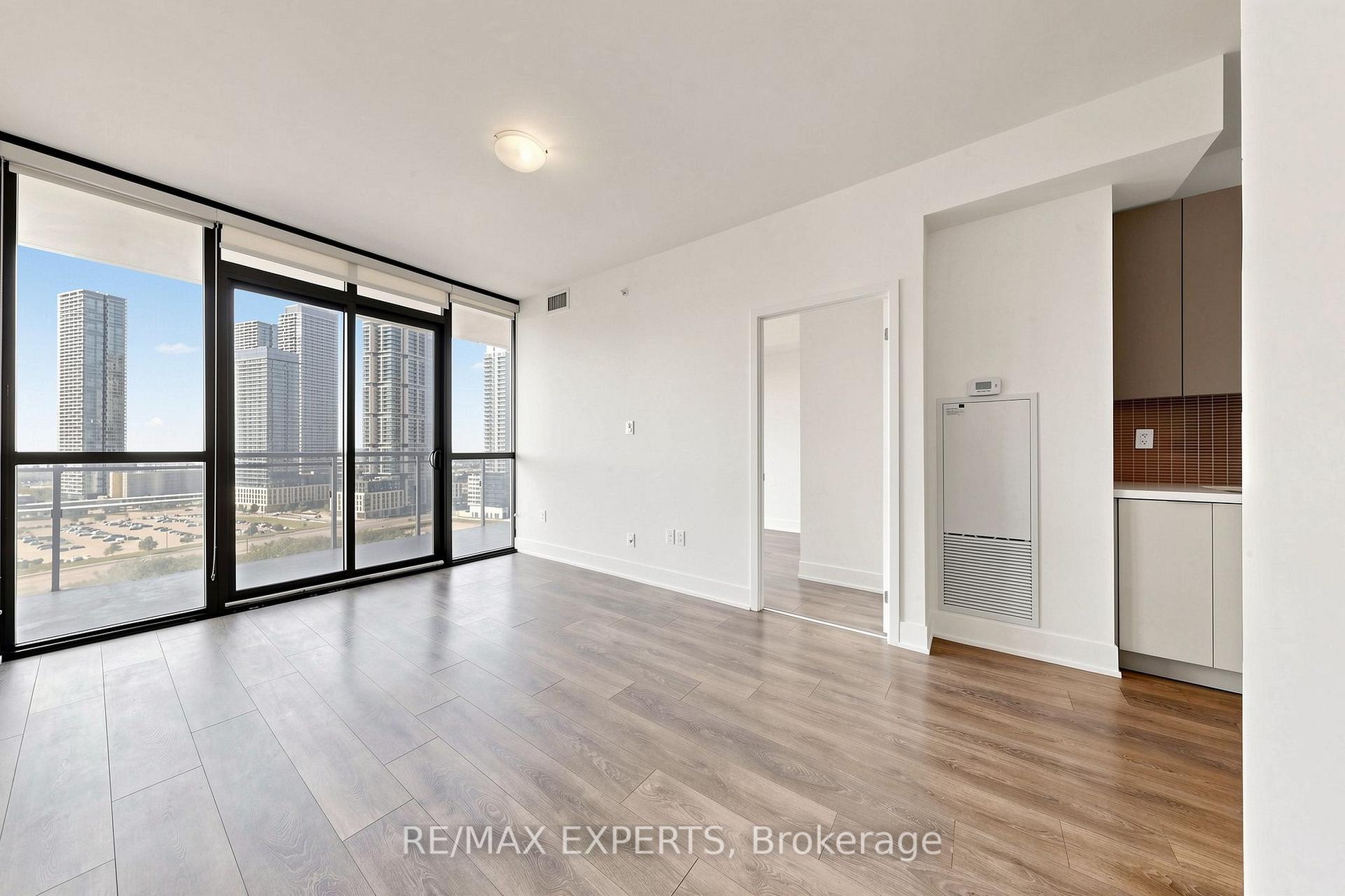 Photo 7 of Unit 1505, 2916 Highway 7 Road, Vaughan, Concord — HOMEH