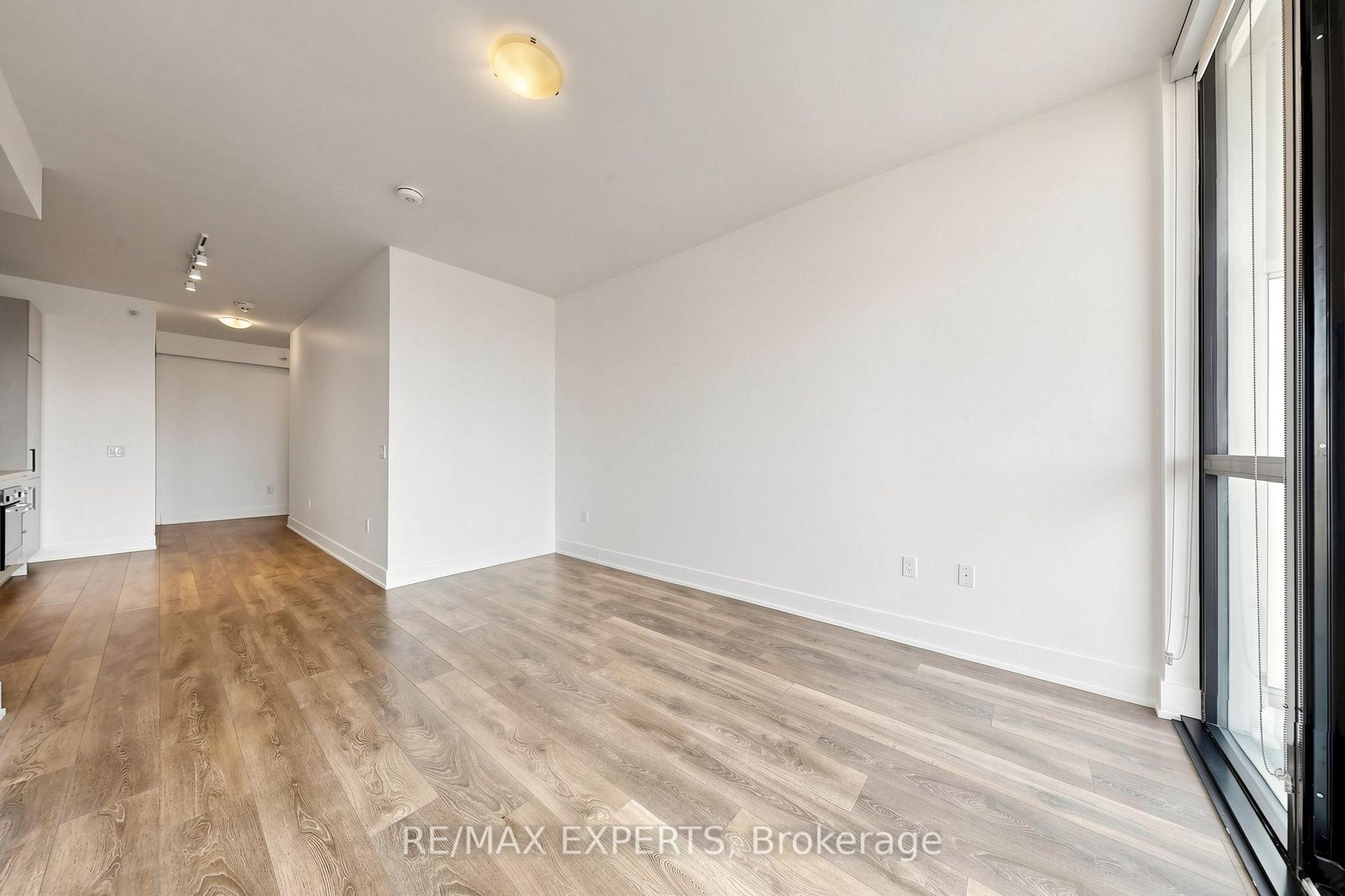 Photo 9 of Unit 1505, 2916 Highway 7 Road, Vaughan, Concord — HOMEH