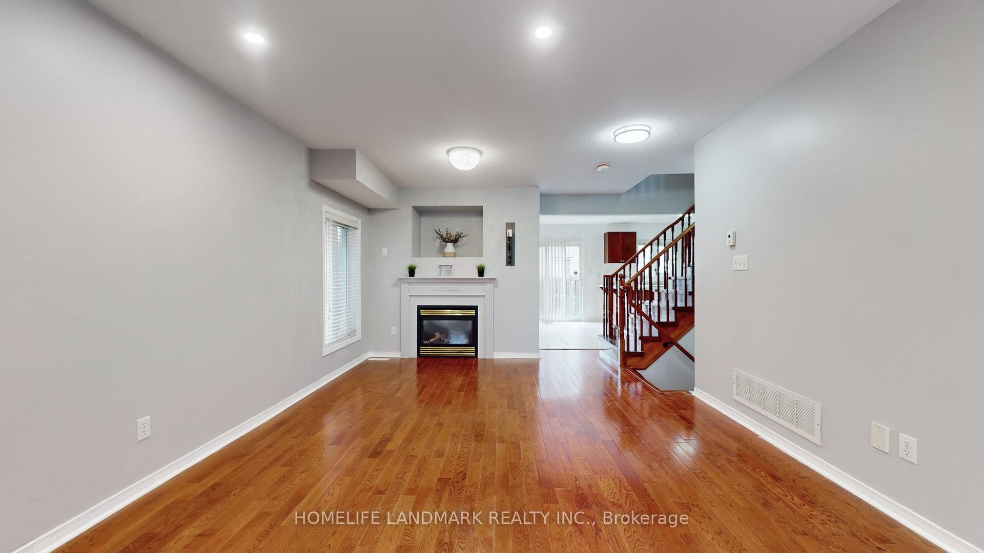 Photo 7 of 48 Outlook Terrace Drive, Markham, Greensborough — HOMEH