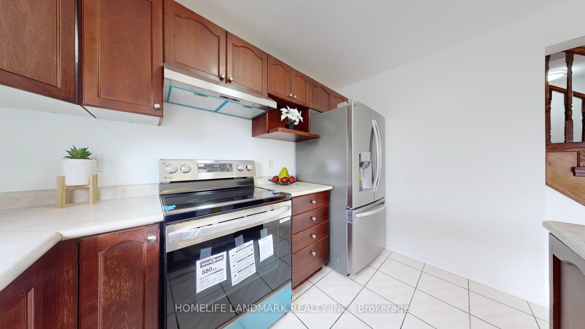 Photo 16 of 48 Outlook Terrace Drive, Markham, Greensborough — HOMEH